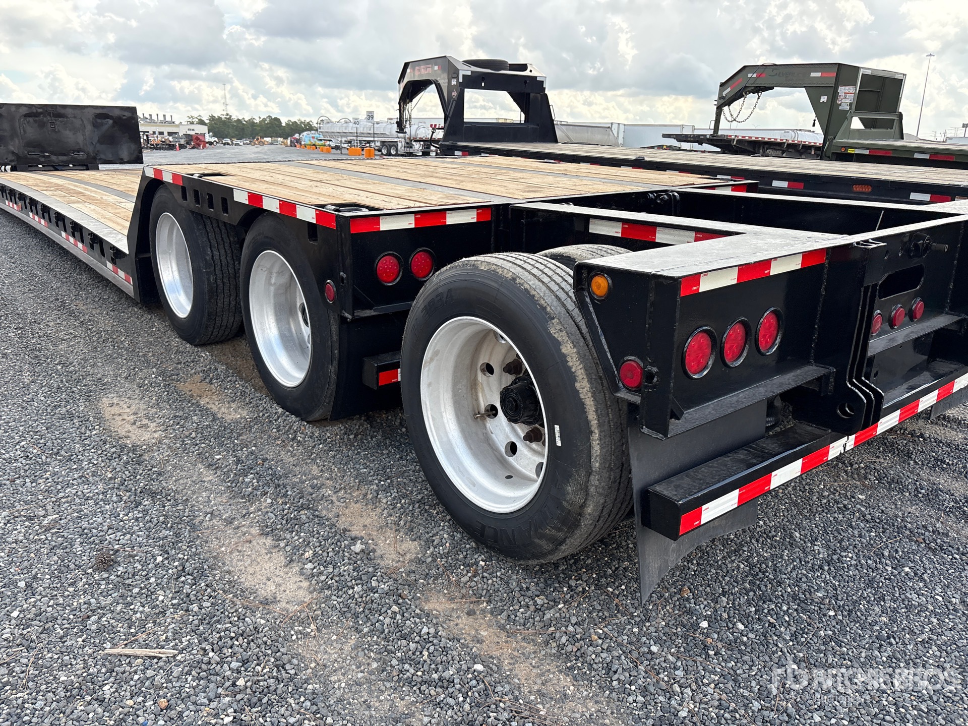 2000 Kalyn Siebert Tri/A Removable Gooseneck