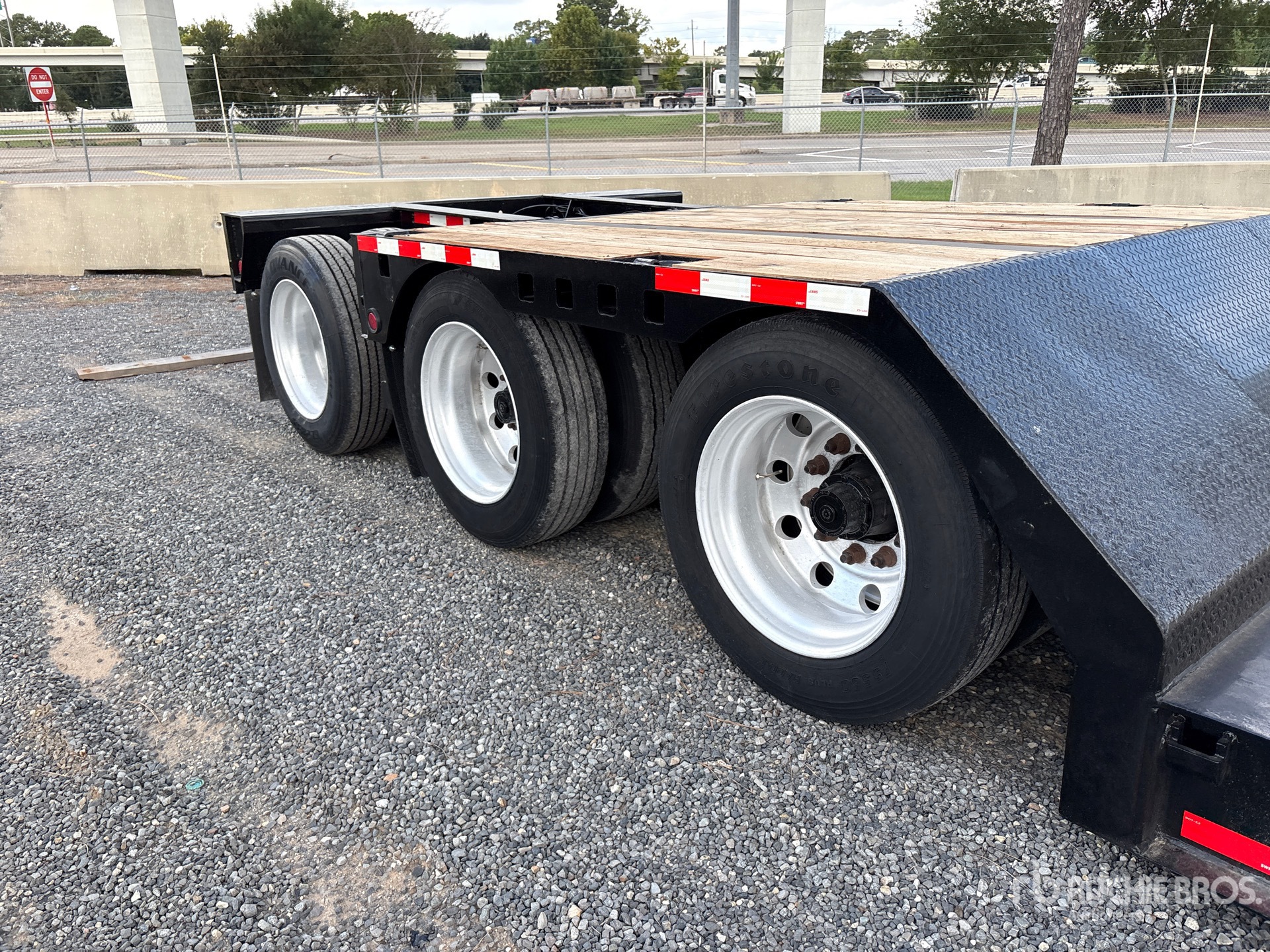 2000 Kalyn Siebert Tri/A Removable Gooseneck