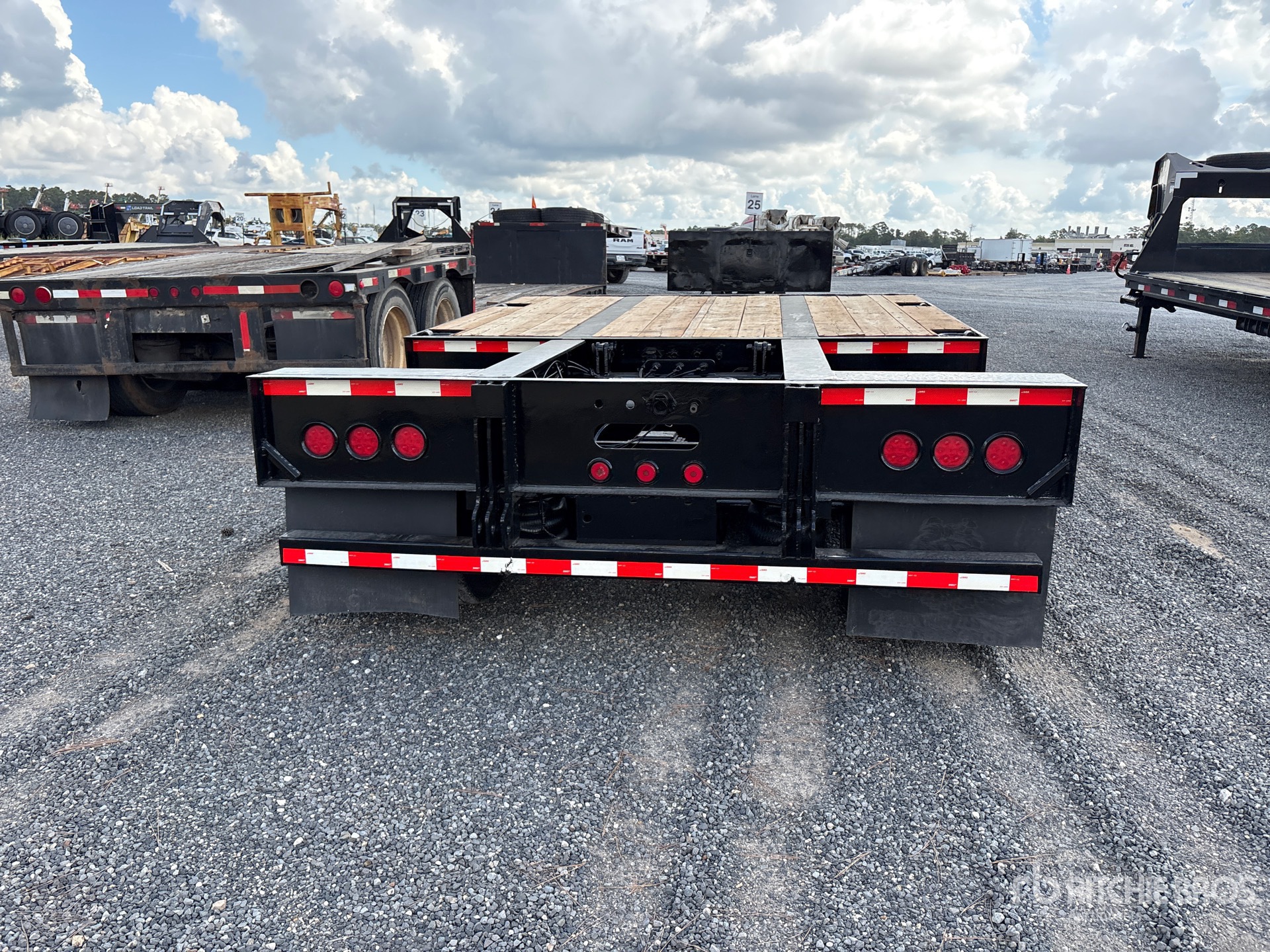 2000 Kalyn Siebert Tri/A Removable Gooseneck