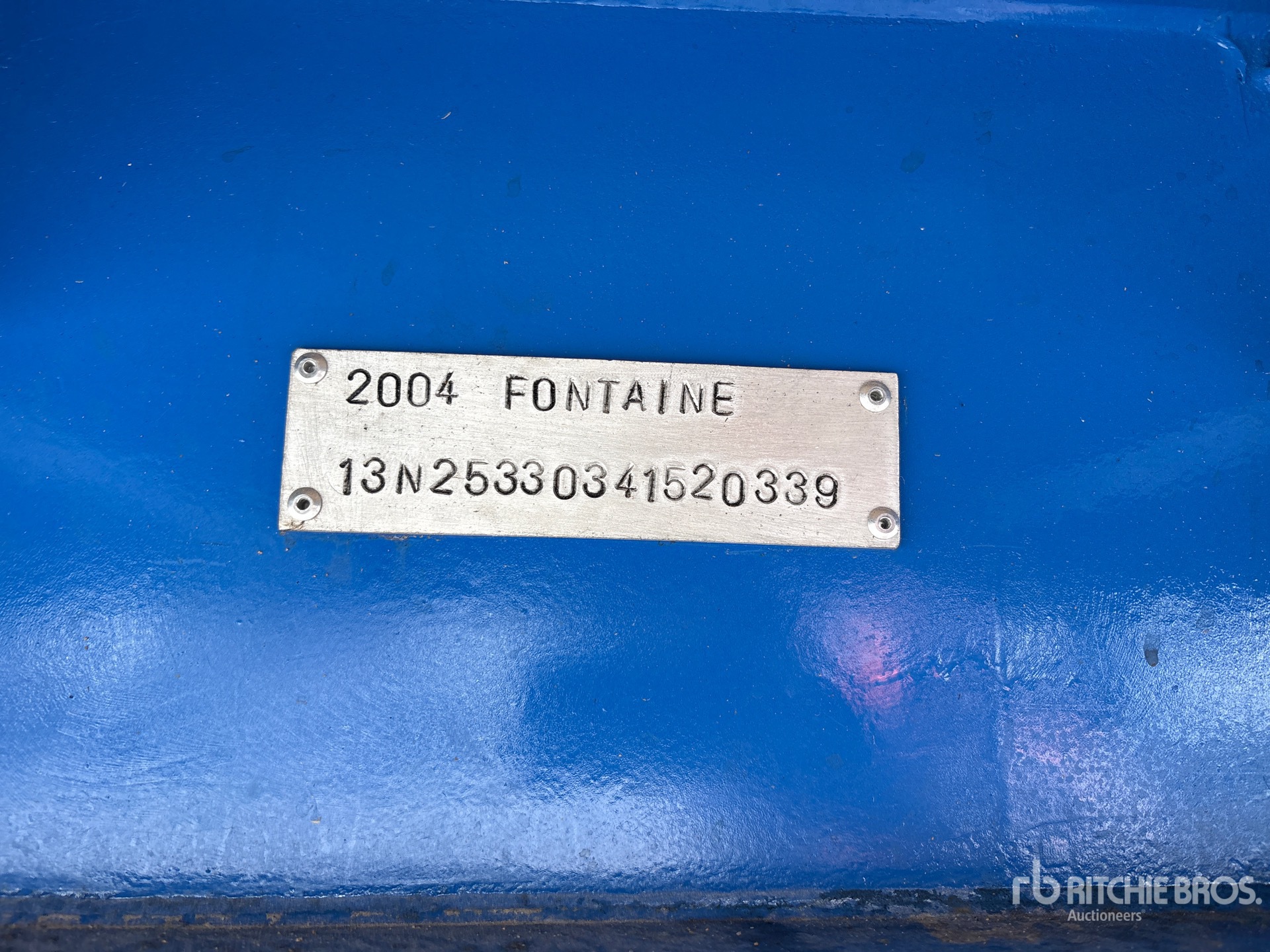 2004 Fontaine 53 ft T/A Spread Axle