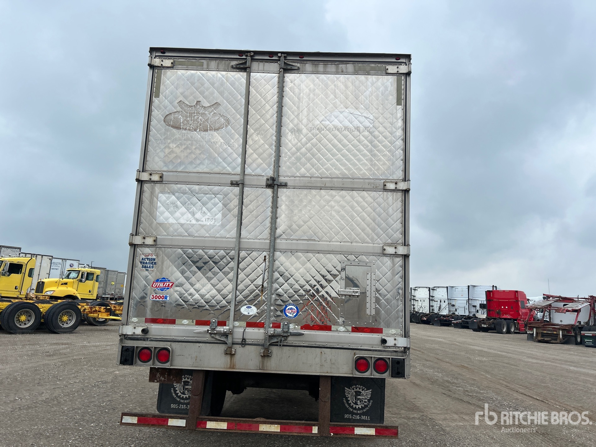 2014 Utility 3000R