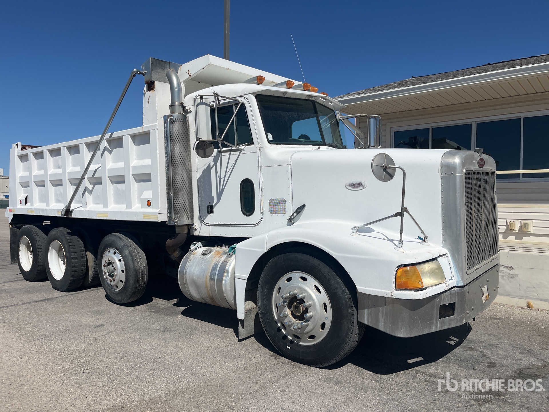 1993 Peterbilt 377