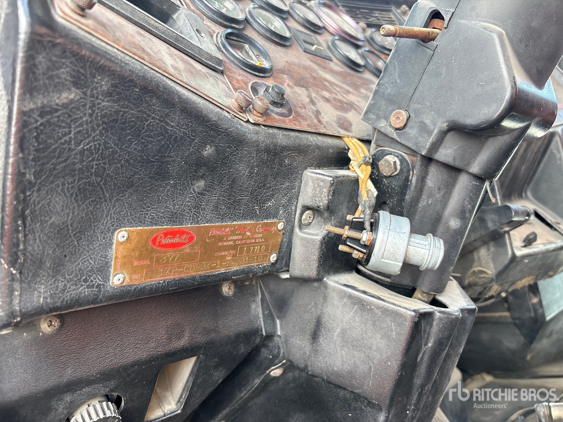1993 Peterbilt 377