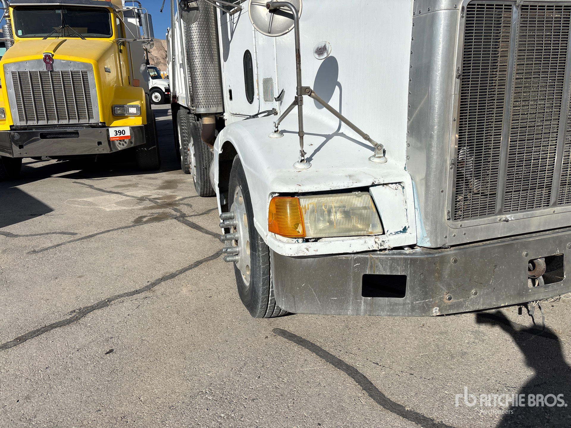 1993 Peterbilt 377