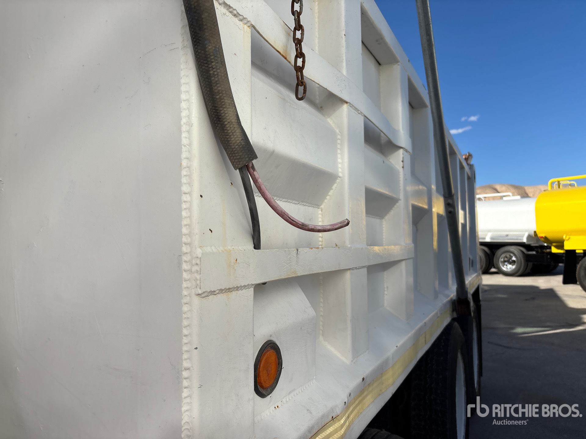 1993 Peterbilt 377