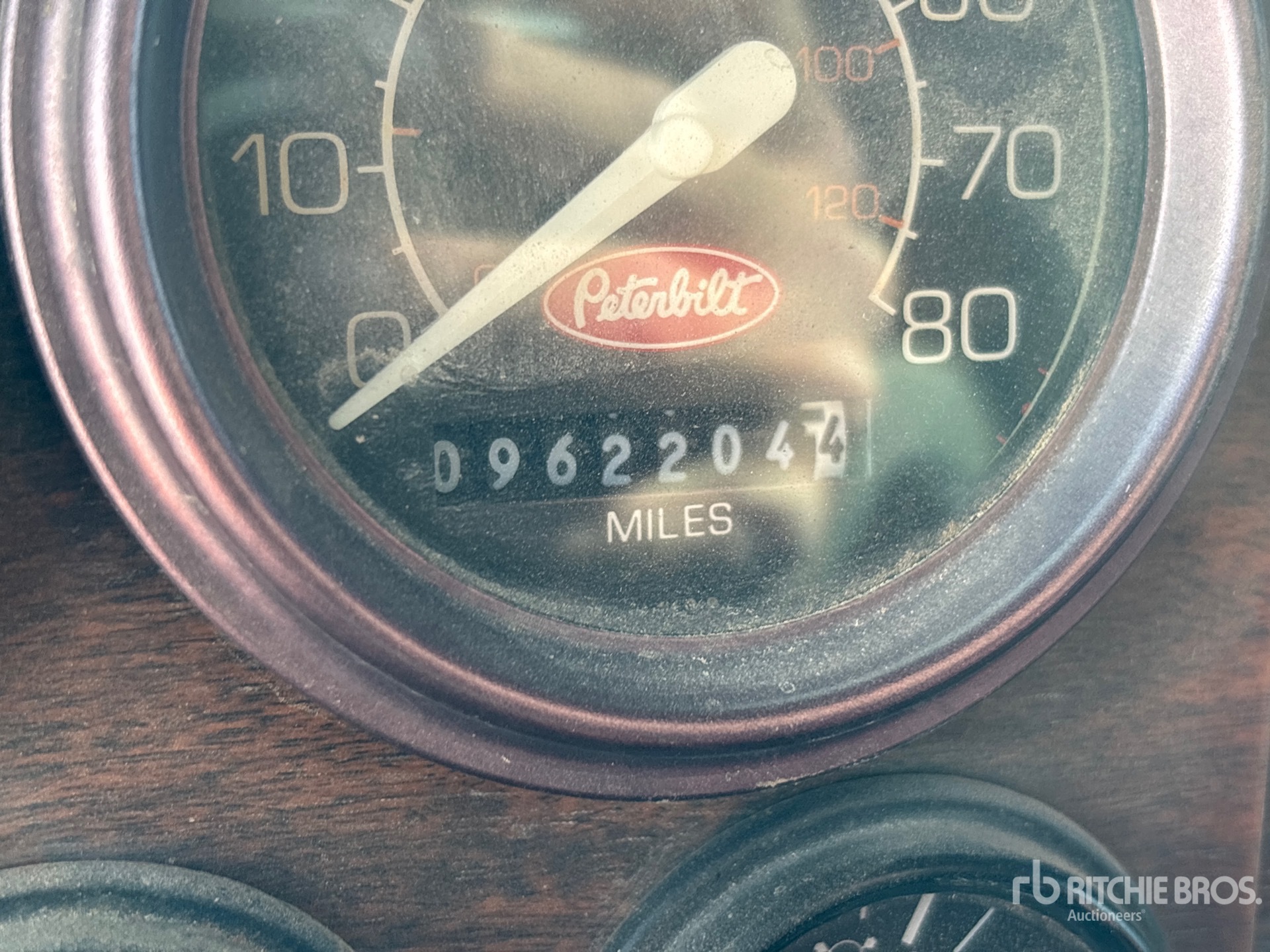 1993 Peterbilt 377
