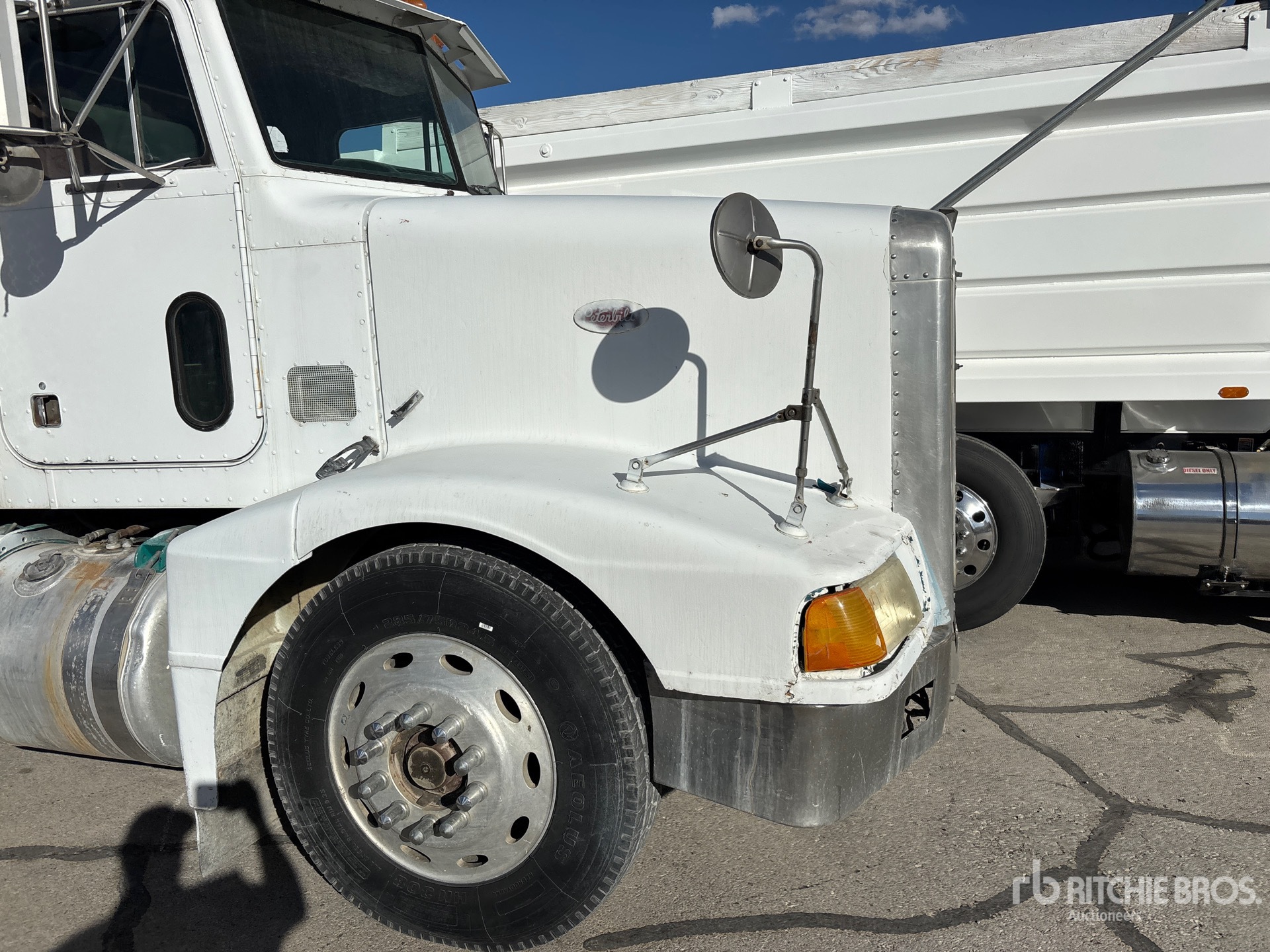 1993 Peterbilt 377