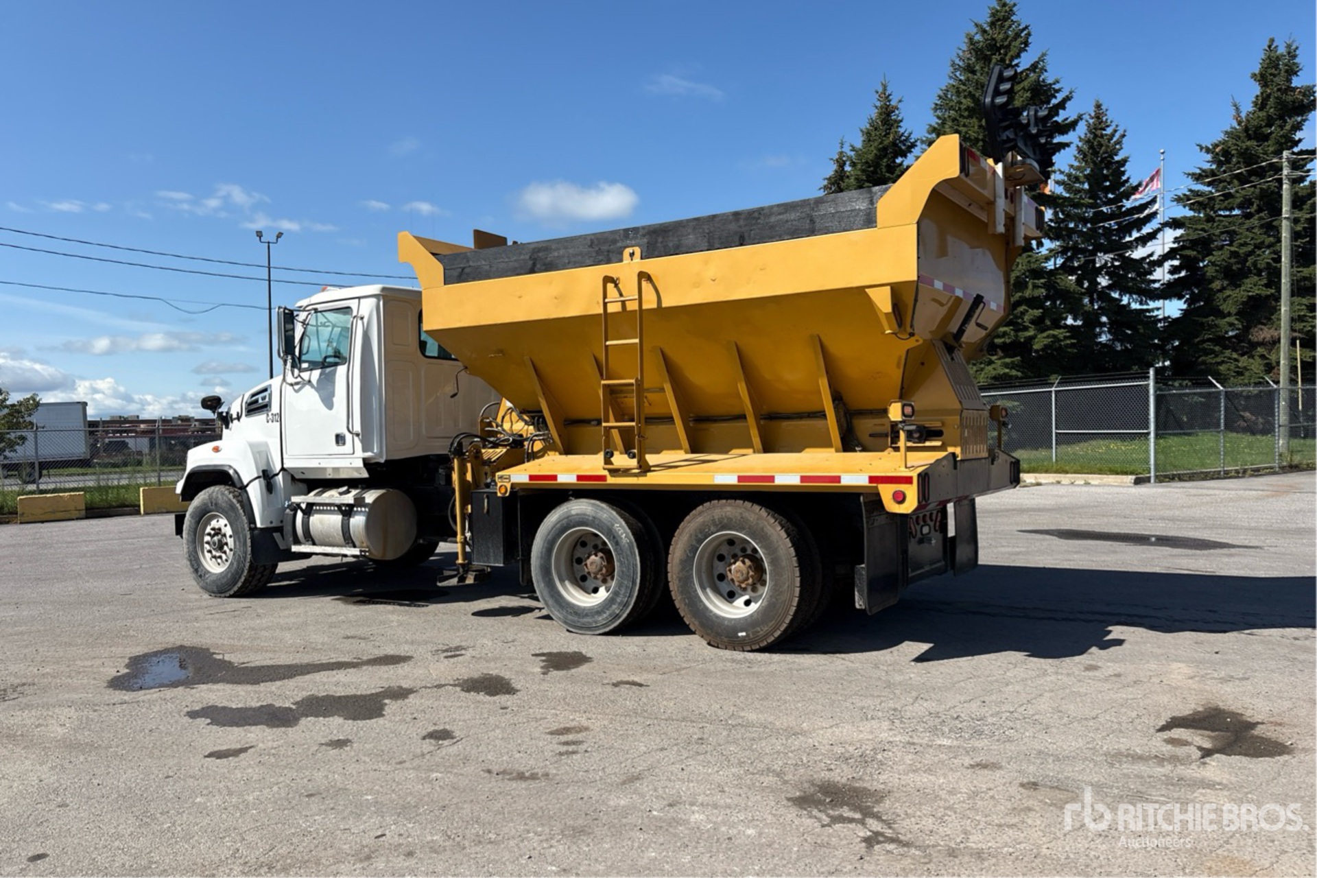 2017 Western Star 4700SF