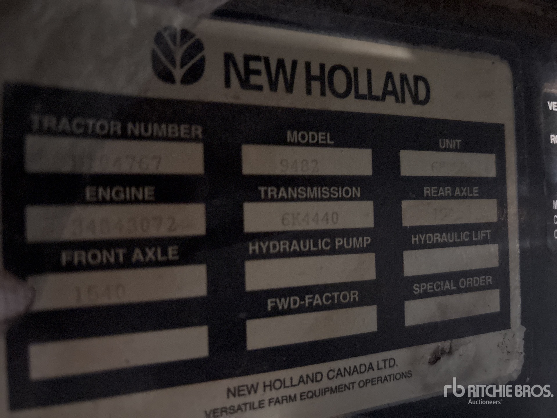 Photo of 1997 New Holland 9482