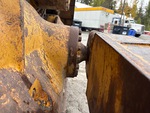 Undercarriage with Pivot Shafts