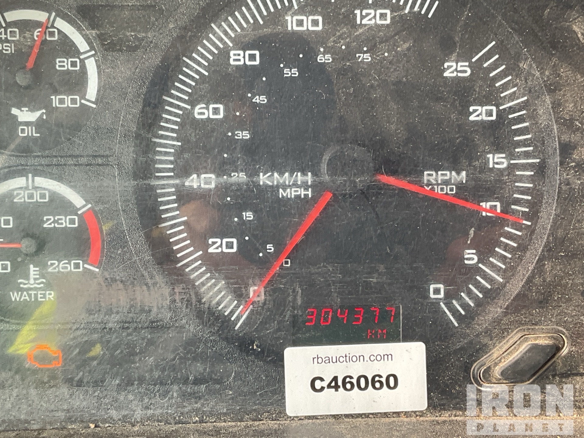 2013 Komatsu CT660