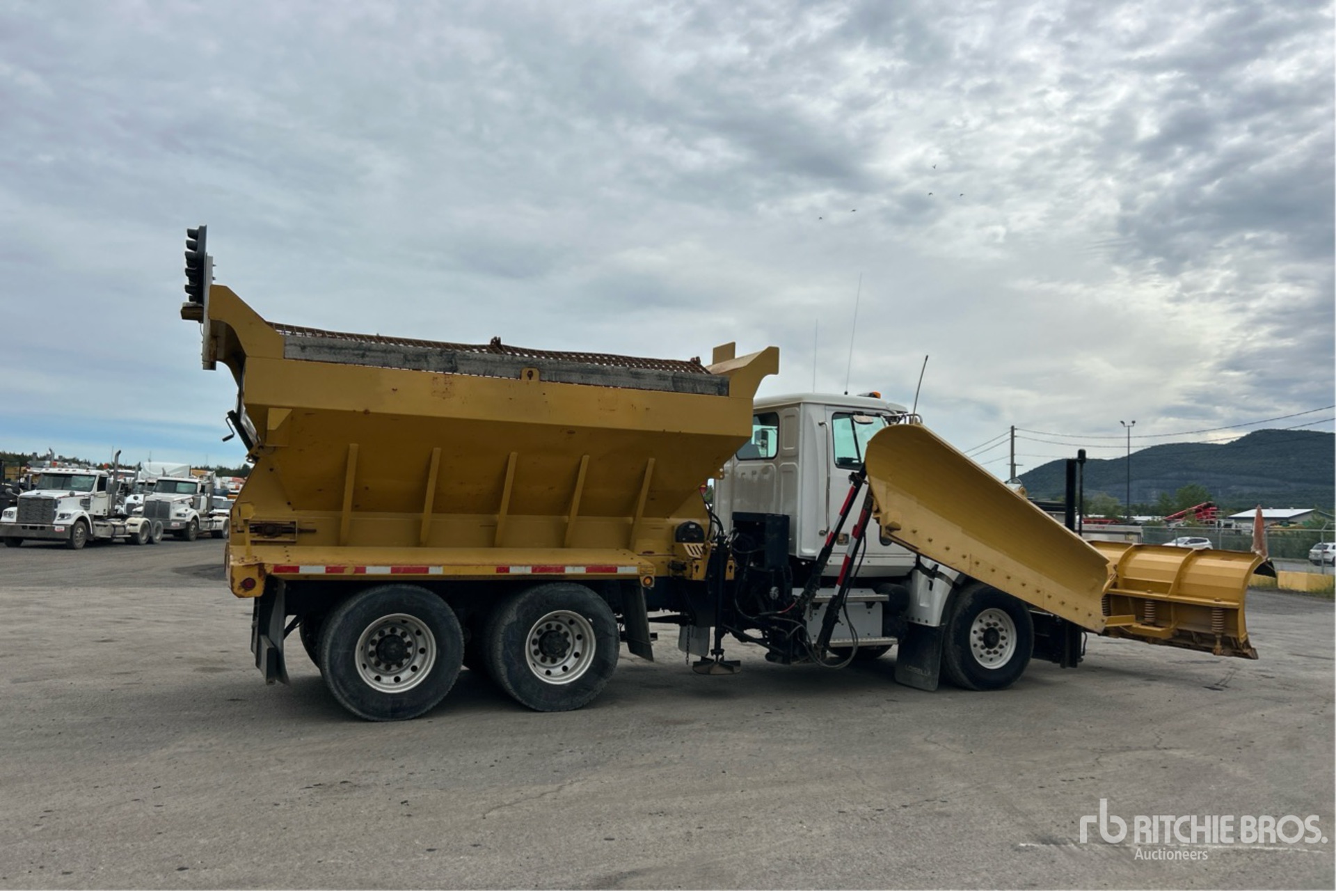 2017 Western Star 4700