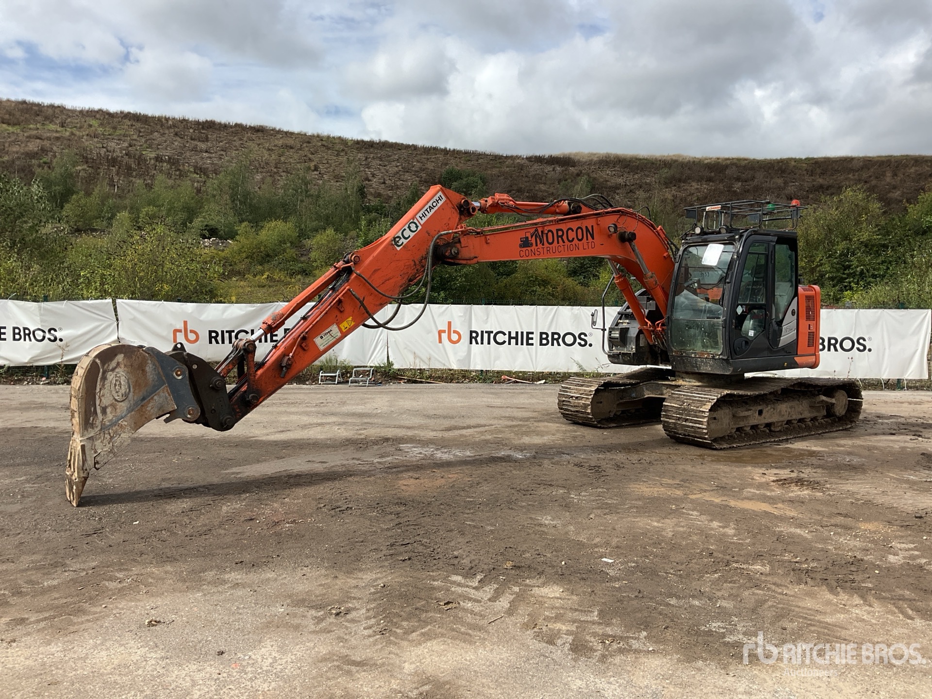 2018 Hitachi ZX135US-6