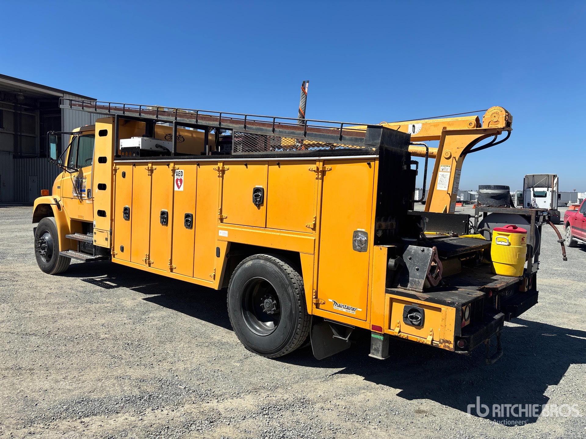 2005 Freightliner FL-70