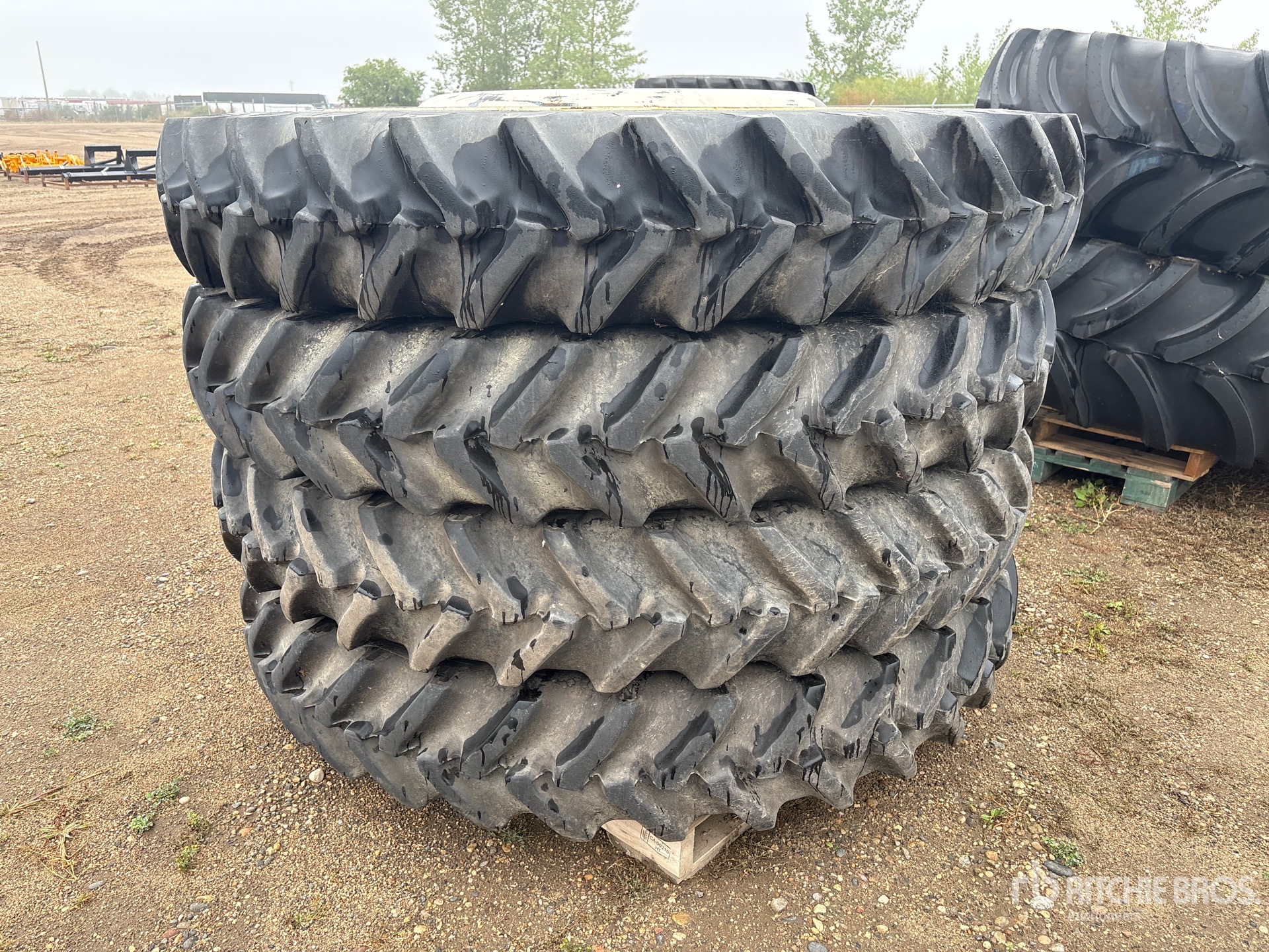 Titan QUANTITY OF (4) 320/90R50 - FIT ...