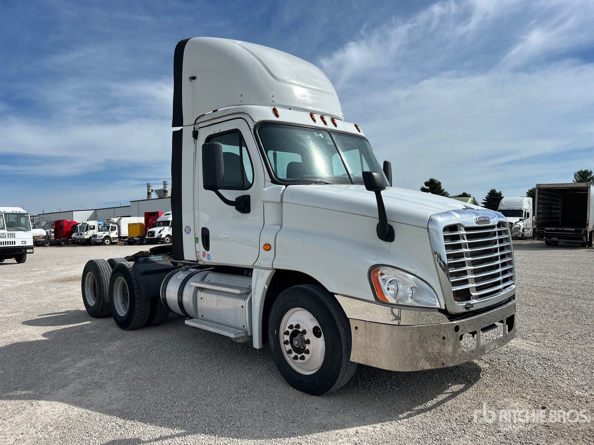 2015 Freightliner CASCADIA 125