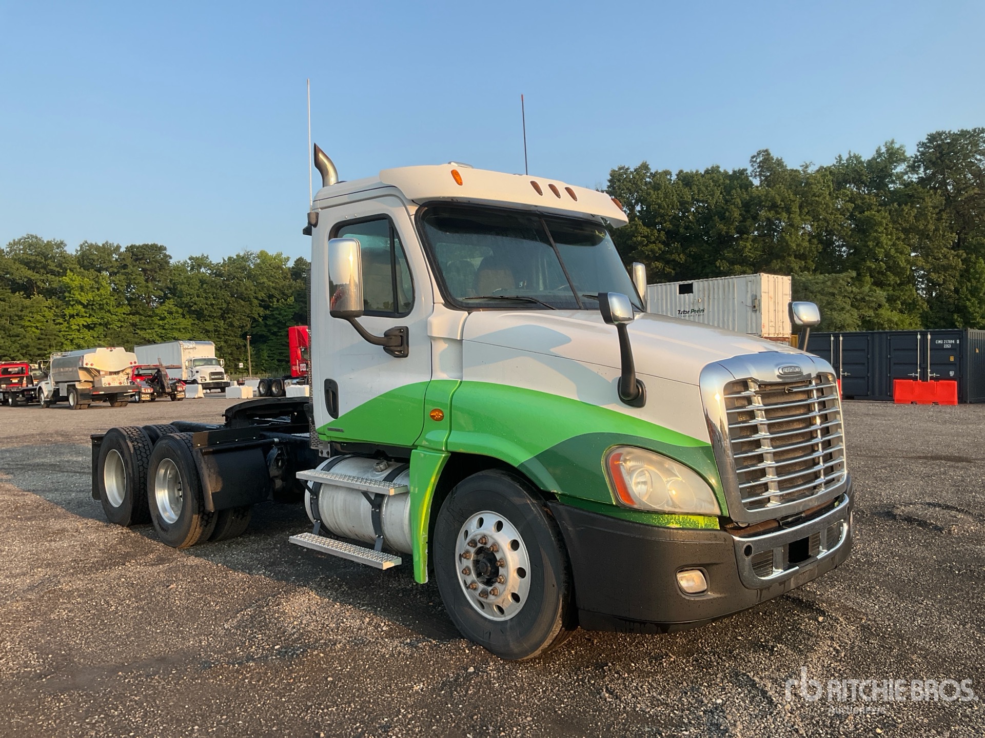 2010 Freightliner CASCADIA 125