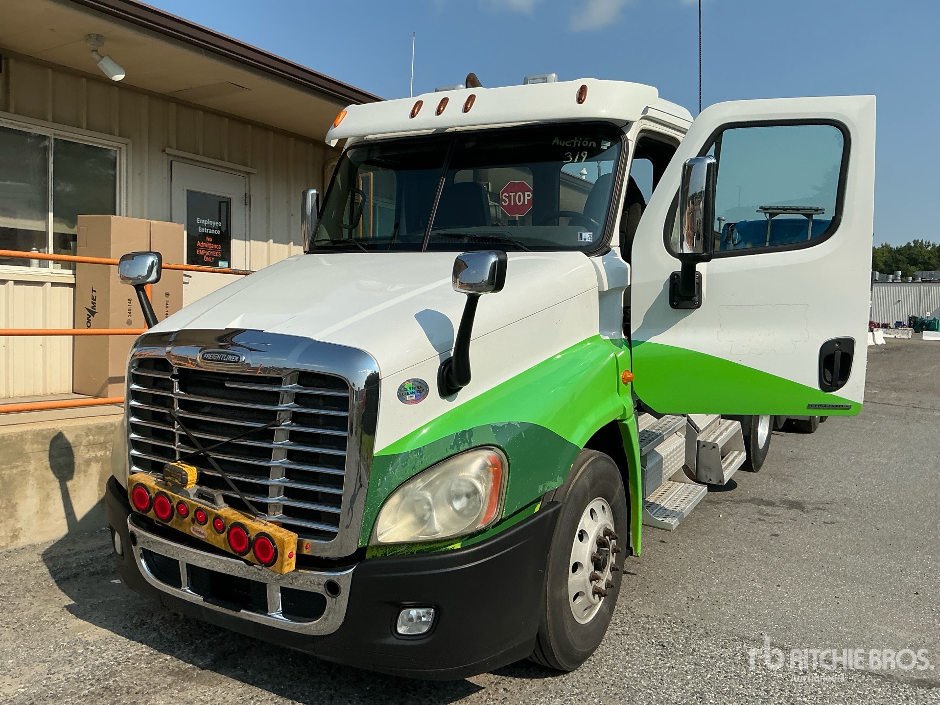 2010 Freightliner CASCADIA 125
