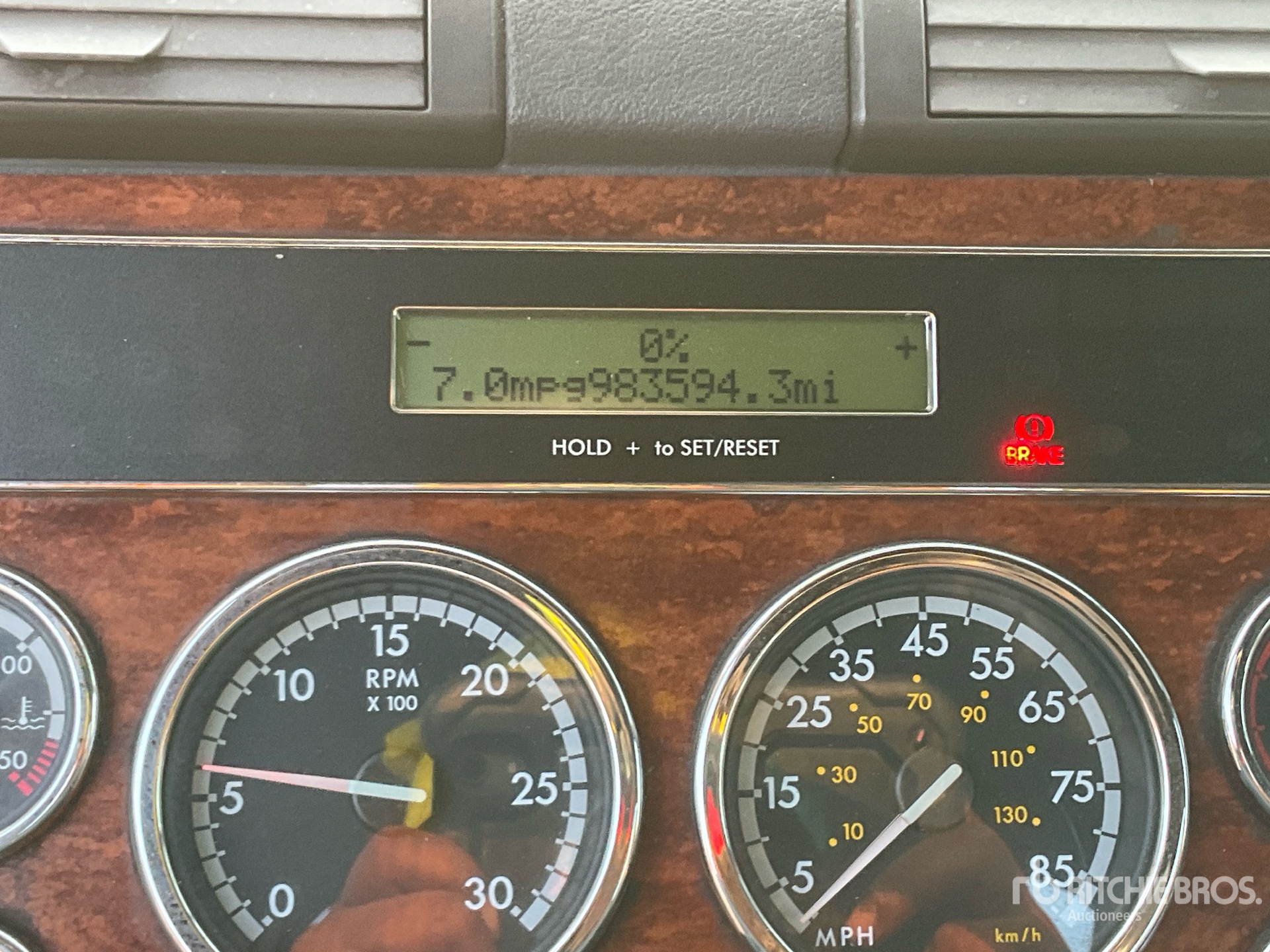 2010 Freightliner CASCADIA 125