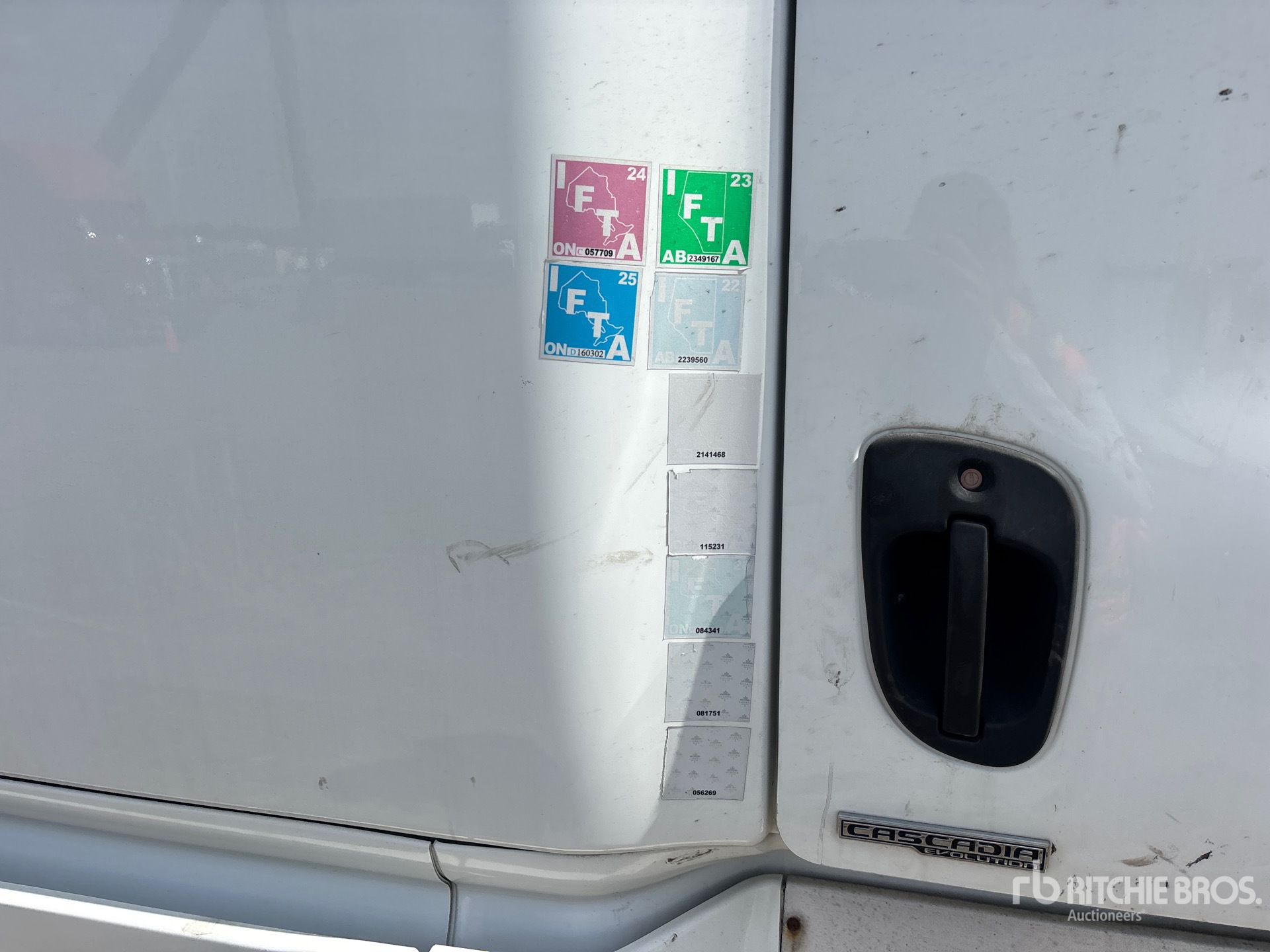2015 Freightliner CASCADIA 125