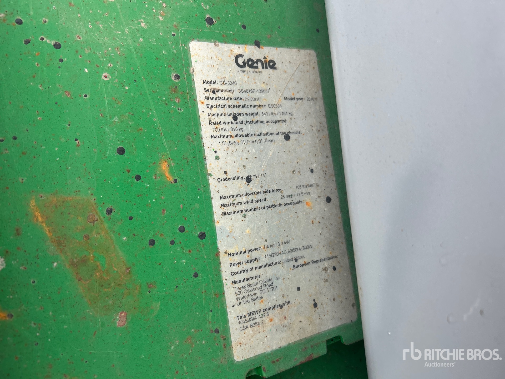 2016 Genie GS-3246