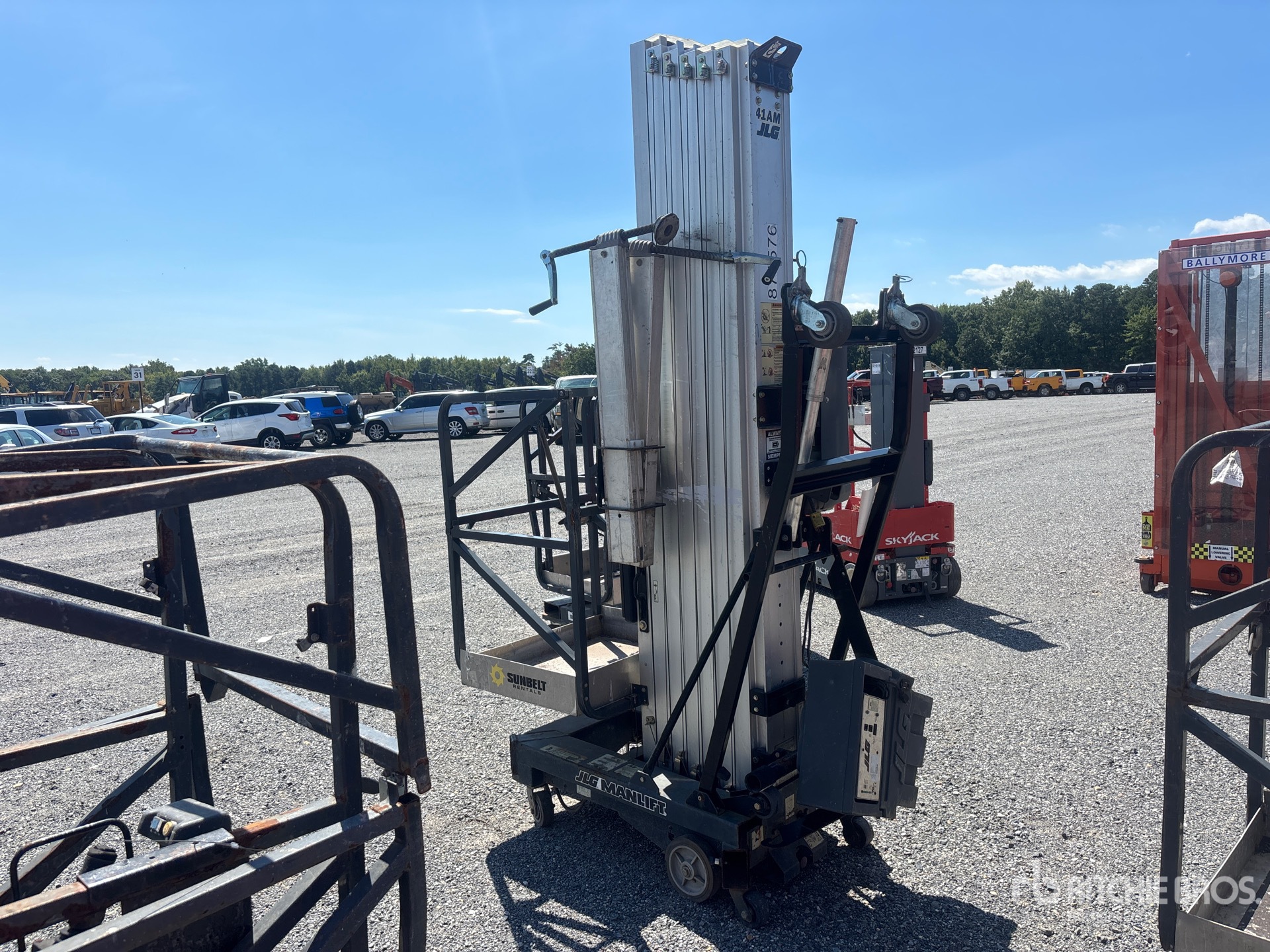 2016 JLG 41AM