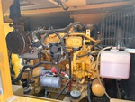 Moteur with Engine - Right Side