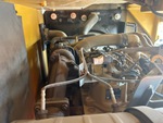 Moteur with Engine - Left Side