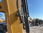 Hydraulics with Auxiliary Hydraulic Plumbing