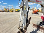 Hydraulics with Bucket Cylinder
