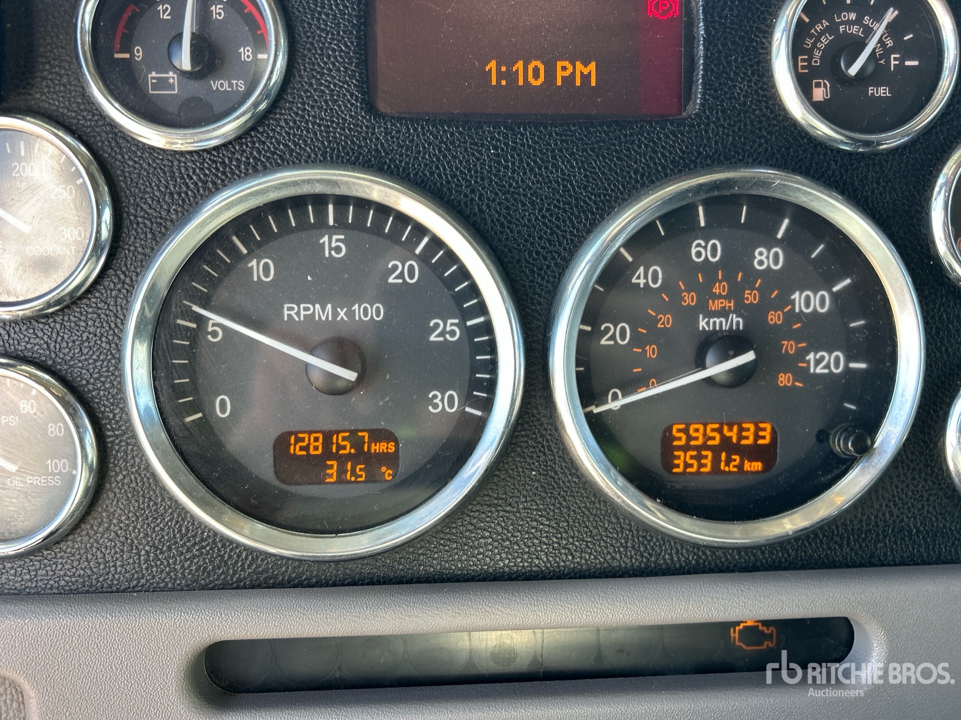 2022 Peterbilt 389