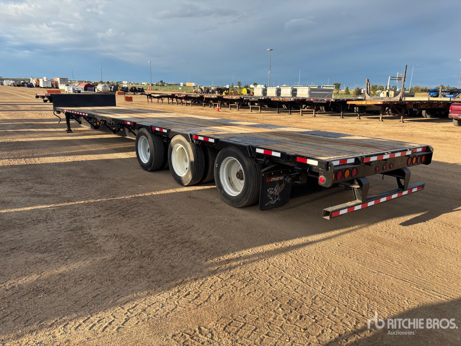 2013 Manac 53 FT TRI/A