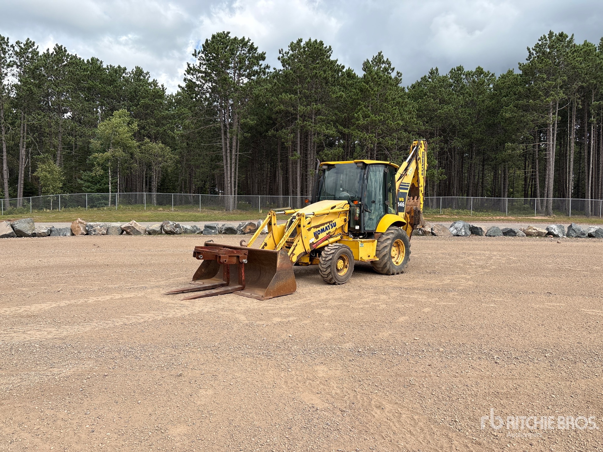 2007 Komatsu WB146-5