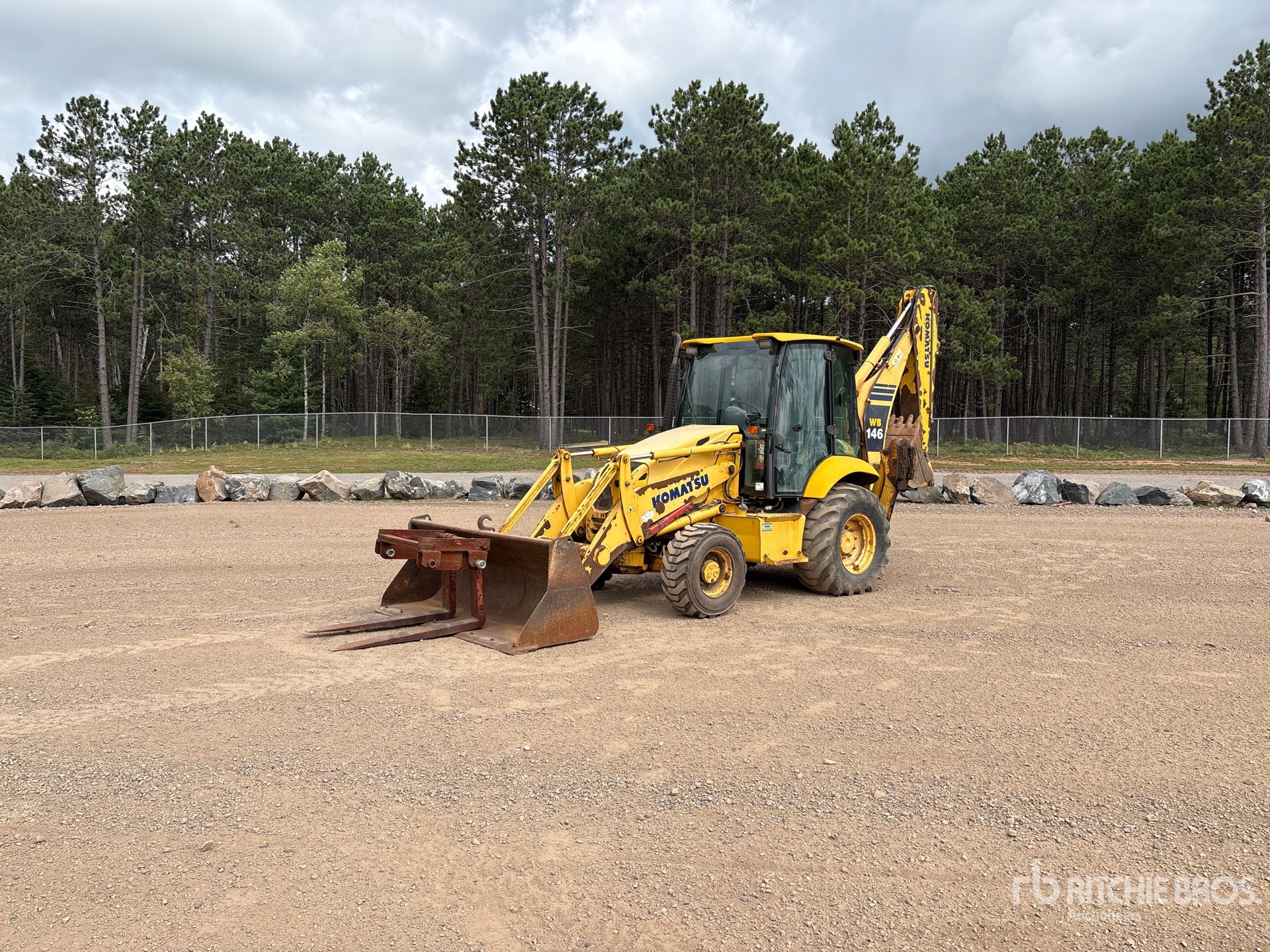 2007 Komatsu WB146-5