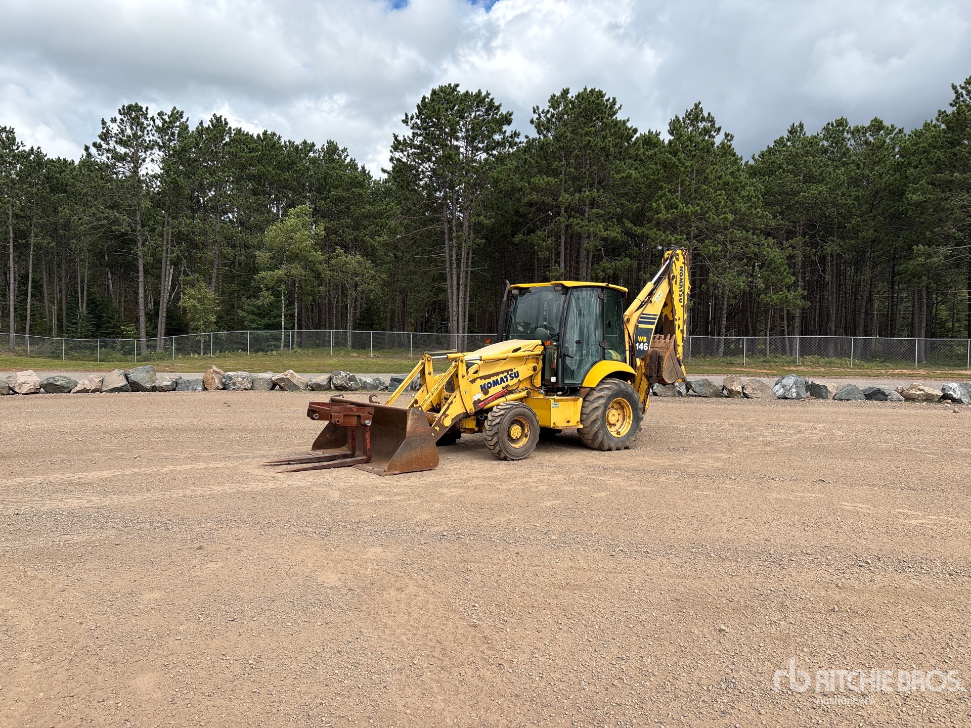 2007 Komatsu WB146-5
