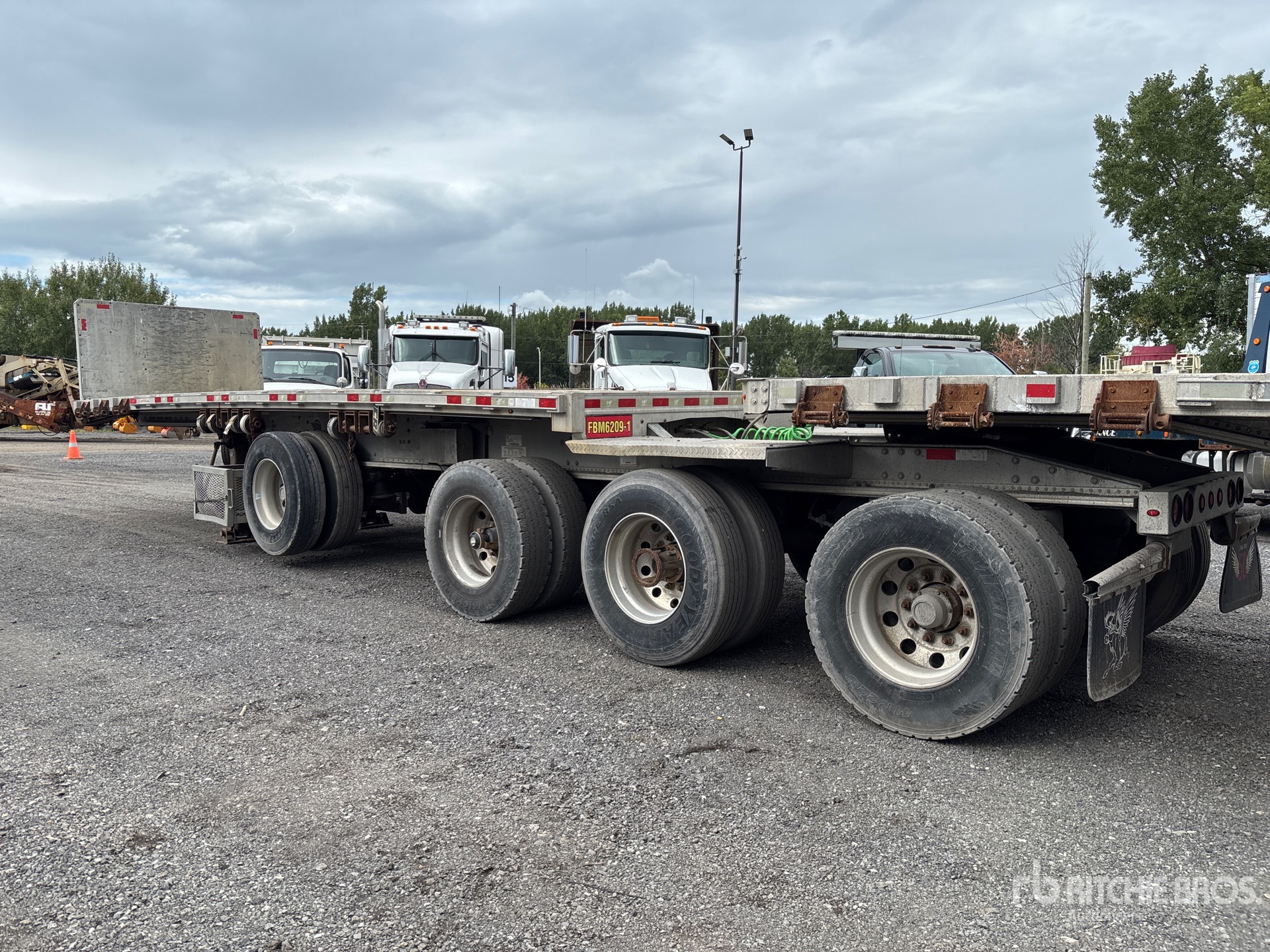 2014 Manac 28 FT QUAD/A SUPER B-TRAIN LEAD