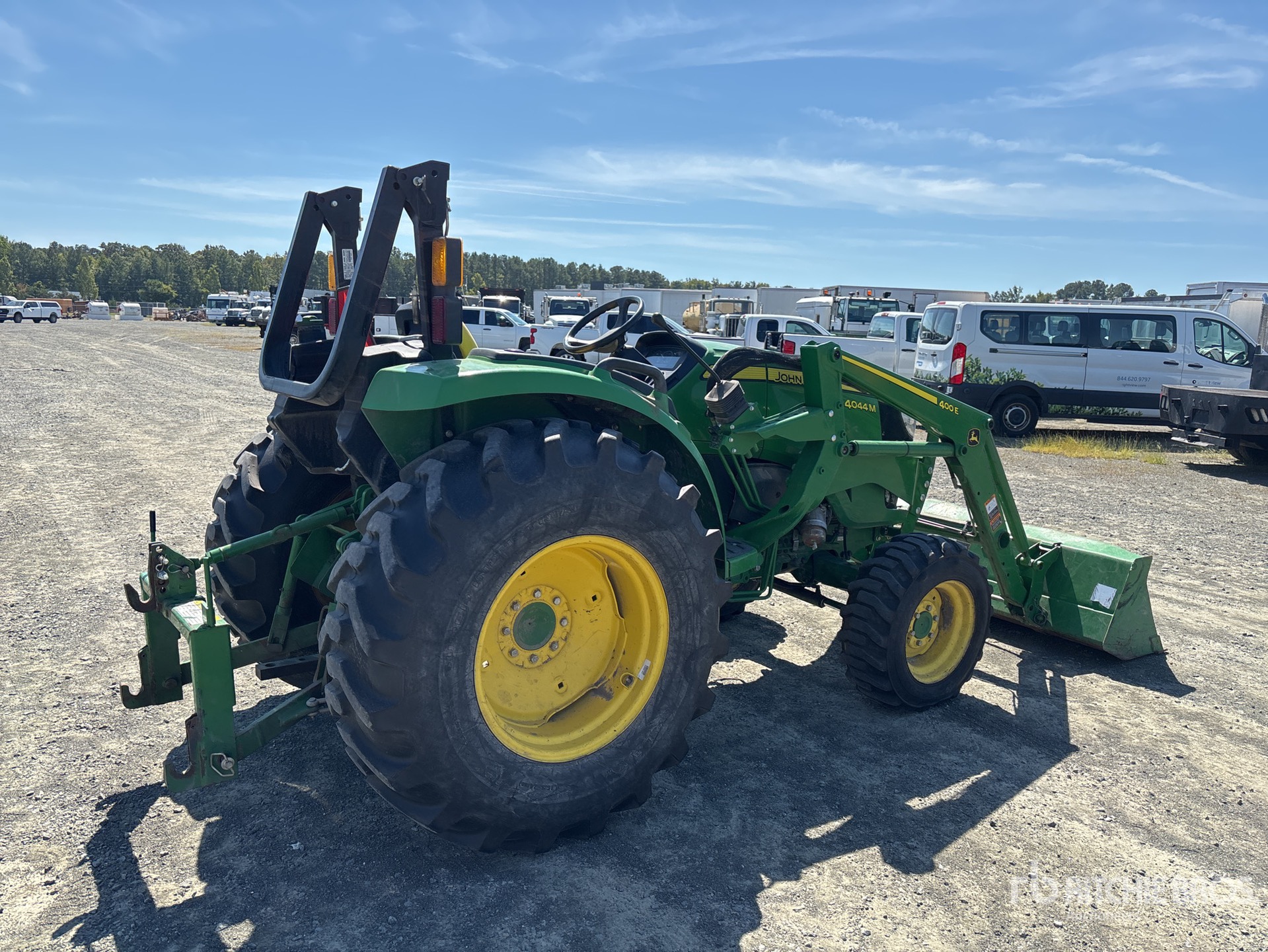 2023 John Deere 4044