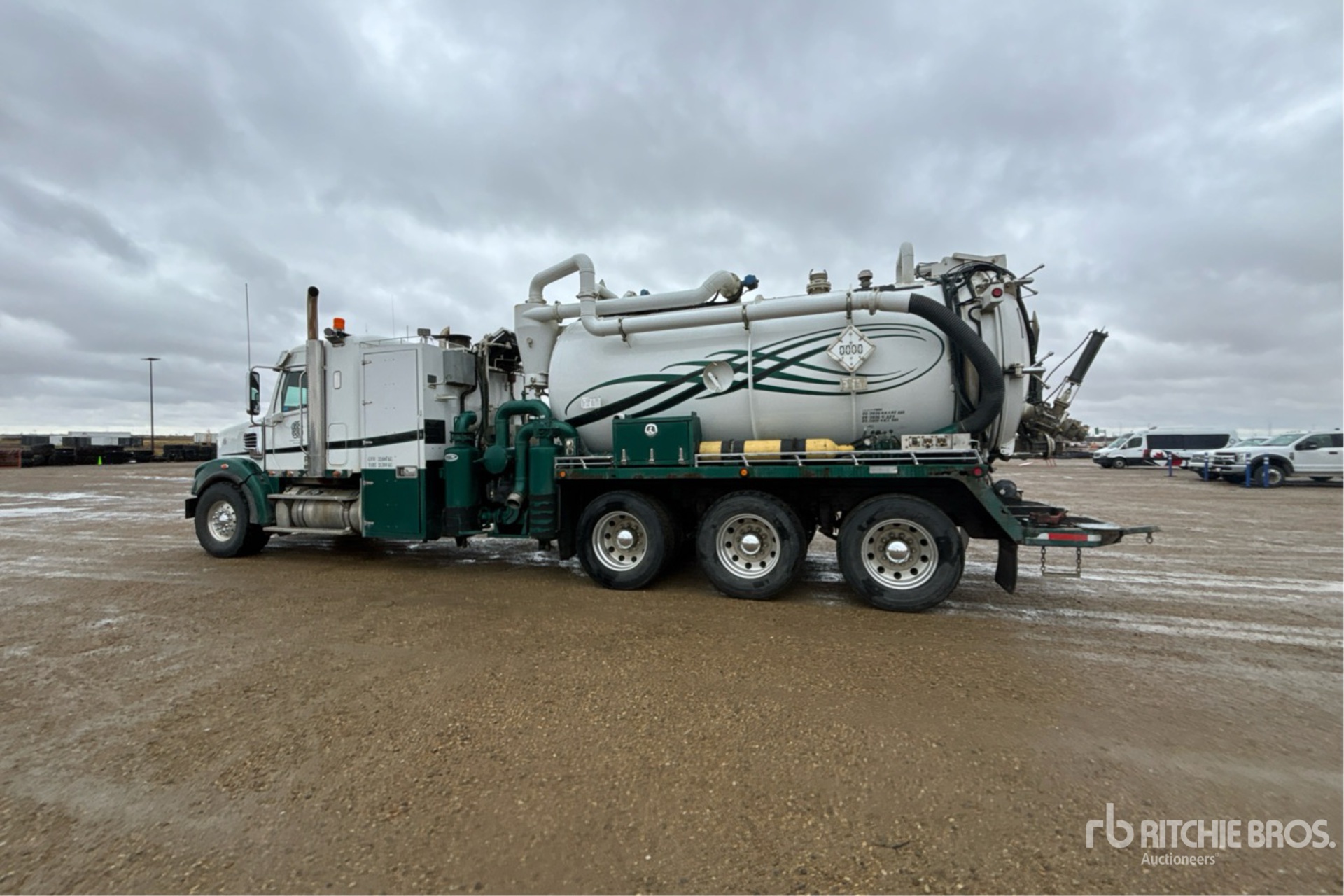 2014 Freightliner CORONADO 122