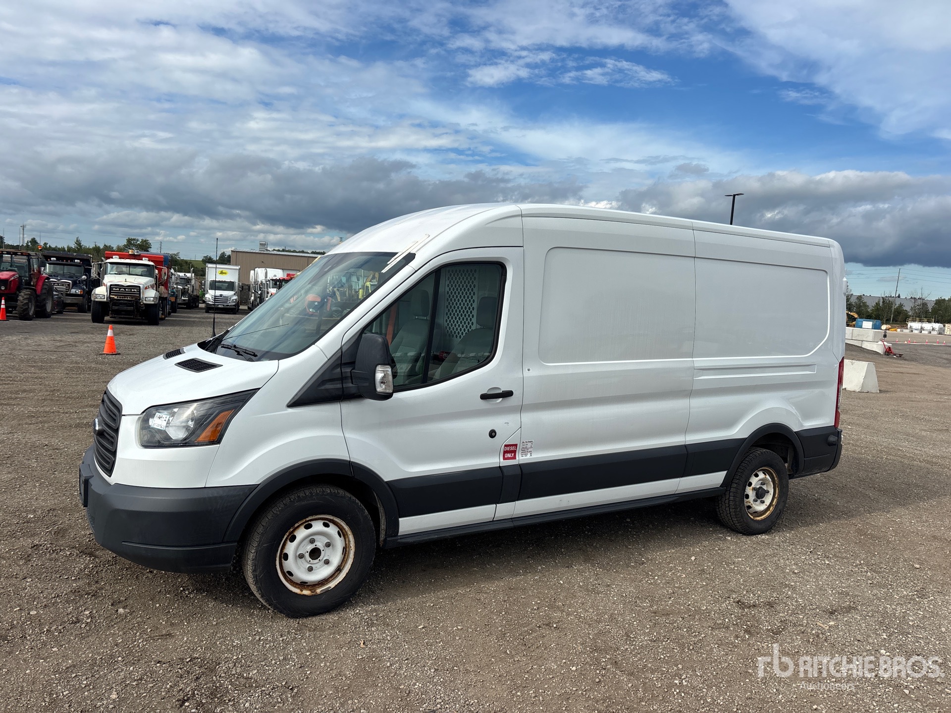 Photo of 2018 Ford TRANSIT 250