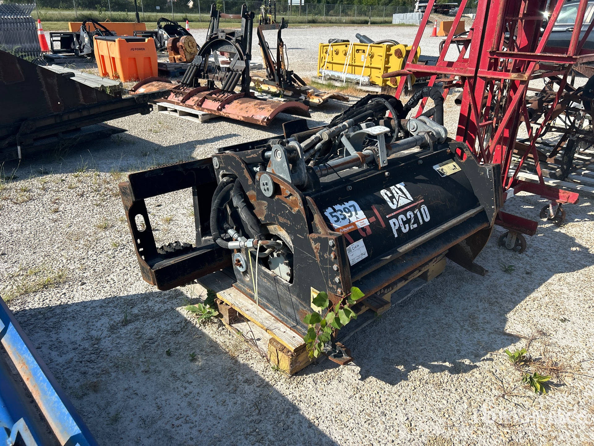 Caterpillar PC210