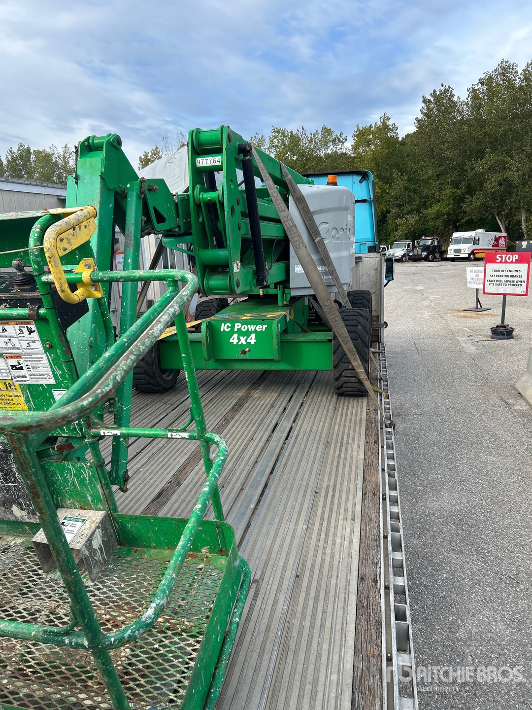 2017 Genie Z-45/25J