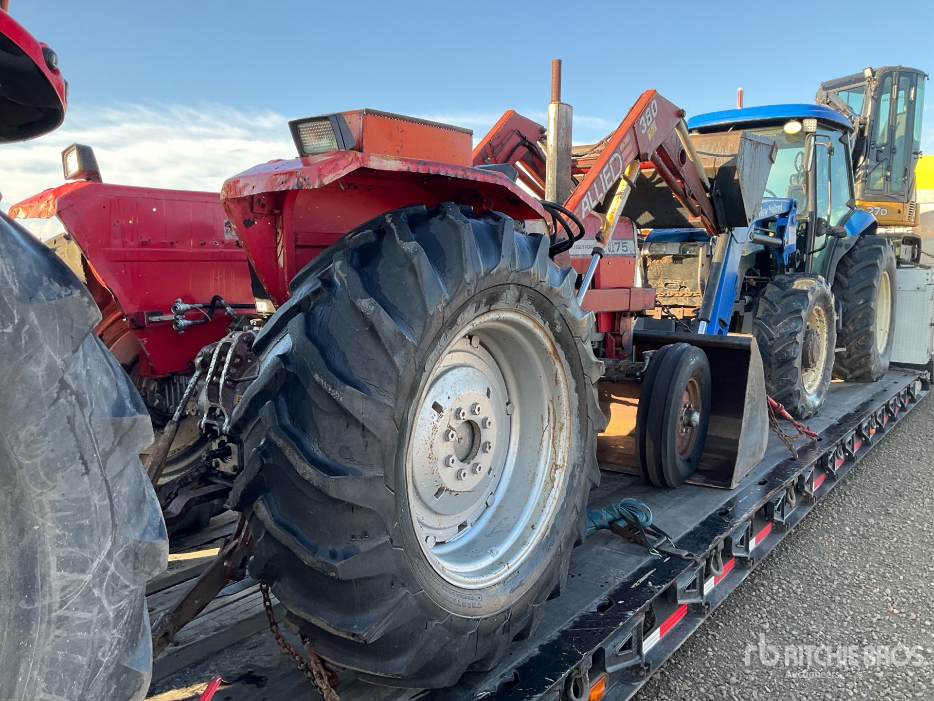 1977 Massey Ferguson 275
