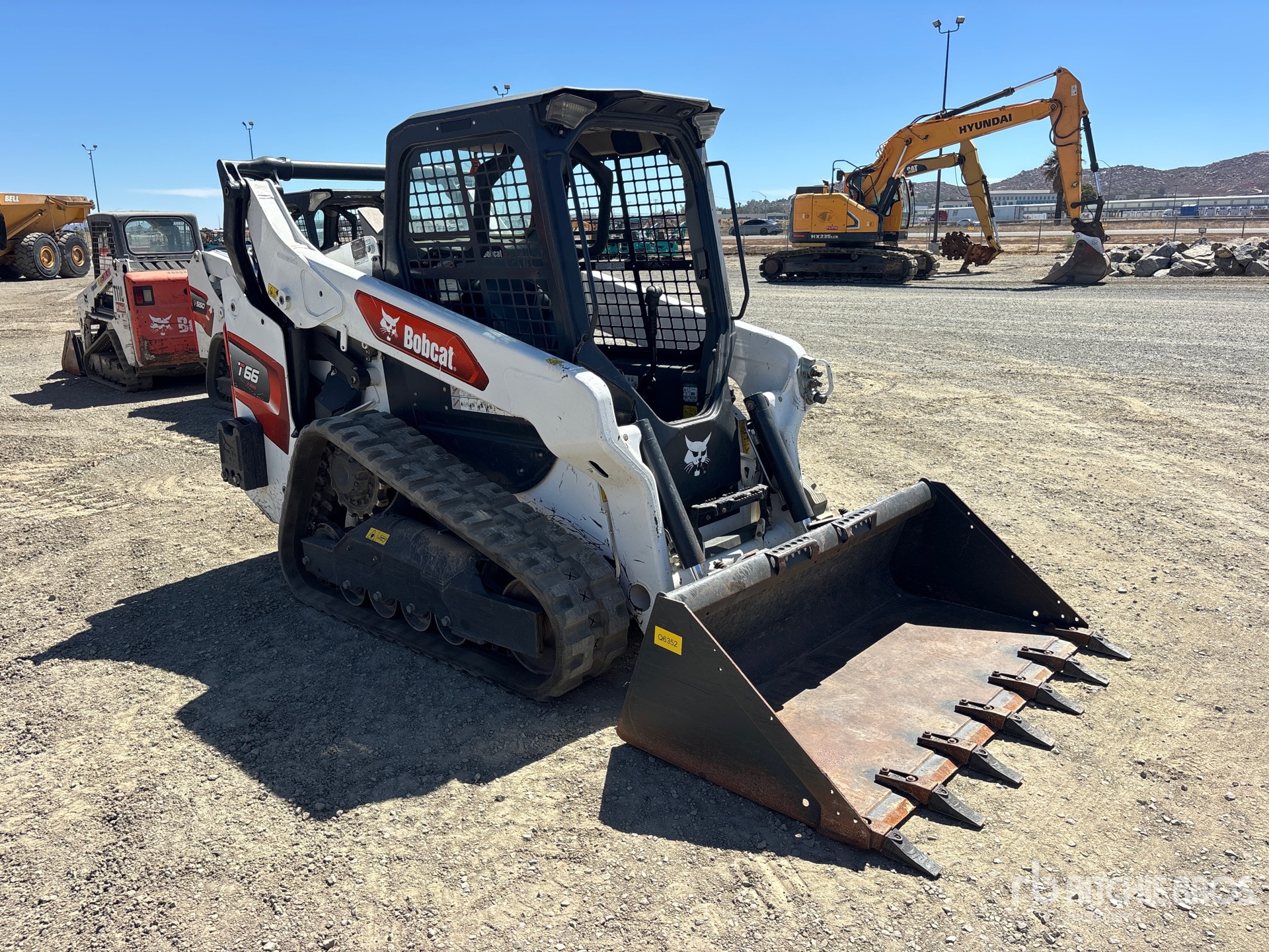 2022 Bobcat T66