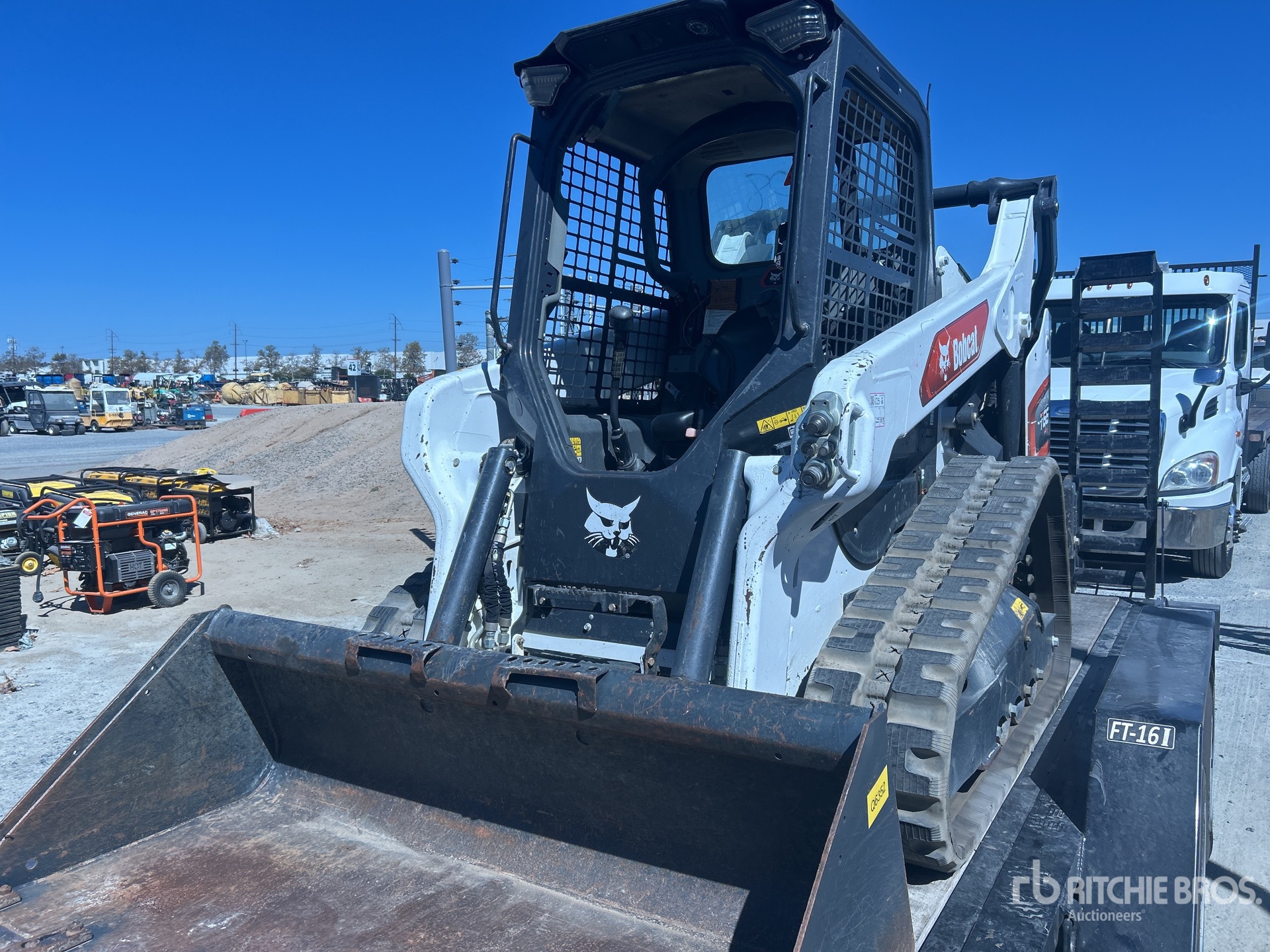 2022 Bobcat T66