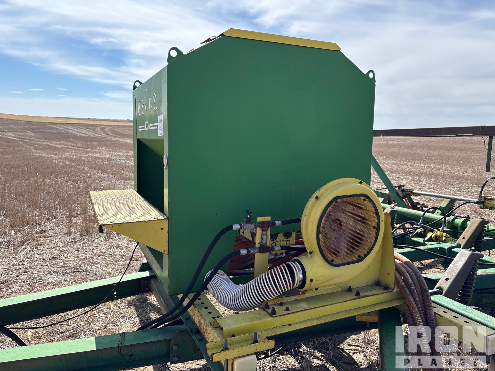 John Deere 1610