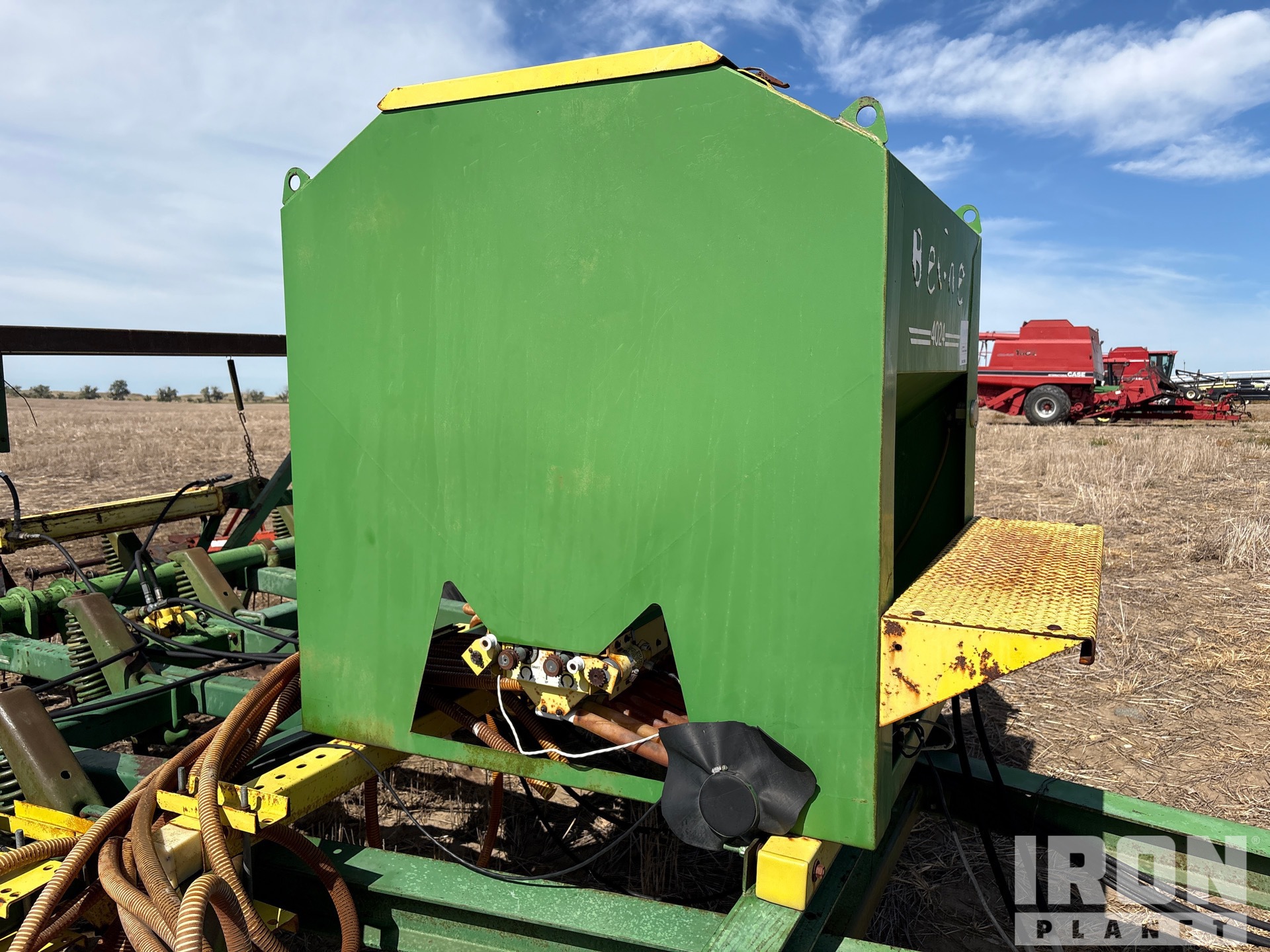 John Deere 1610