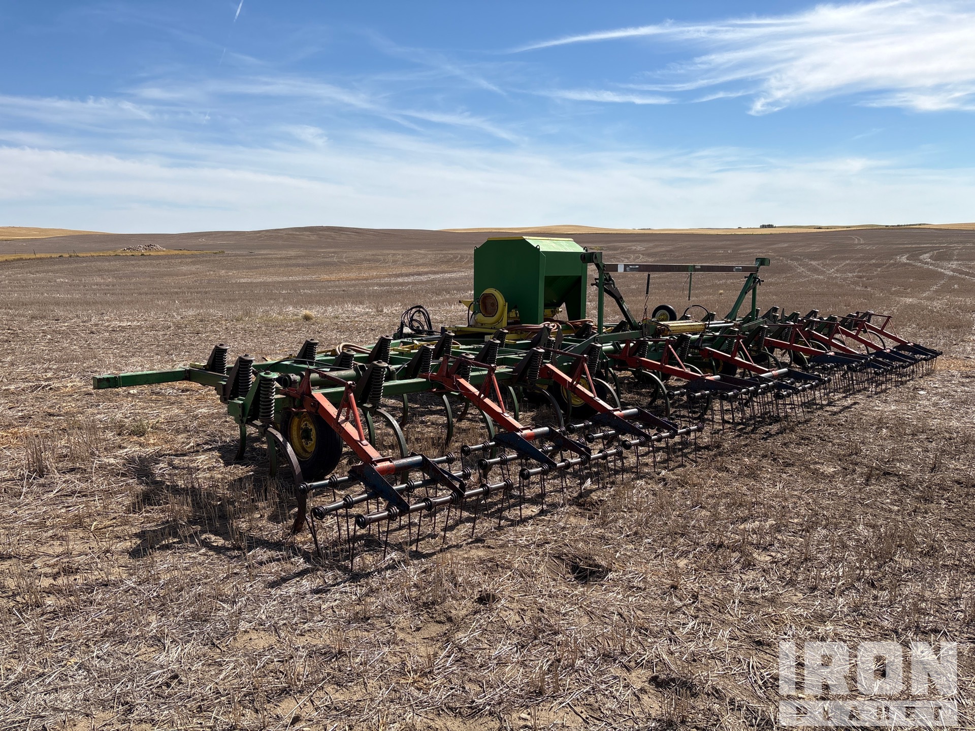 John Deere 1610