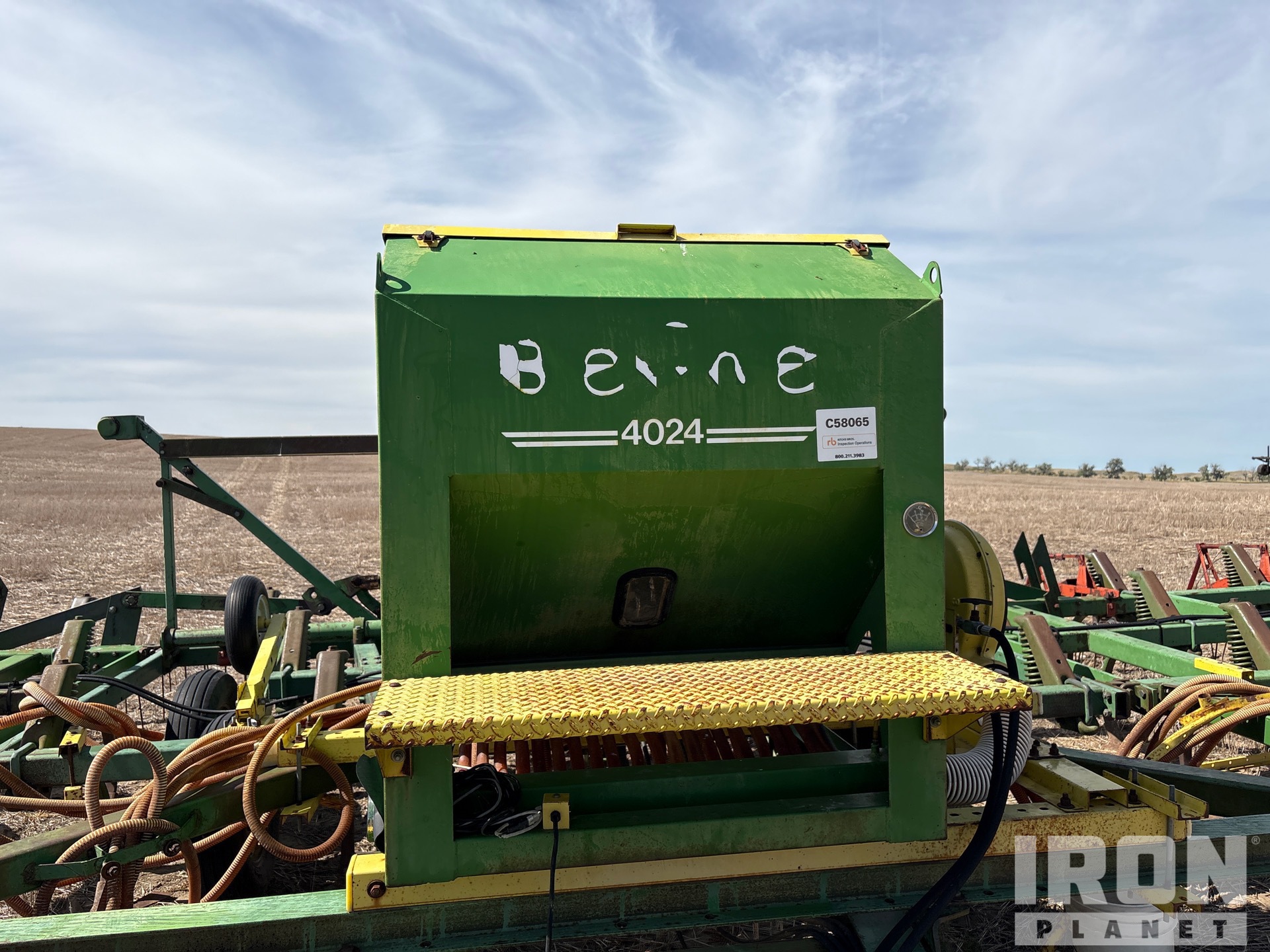 John Deere 1610