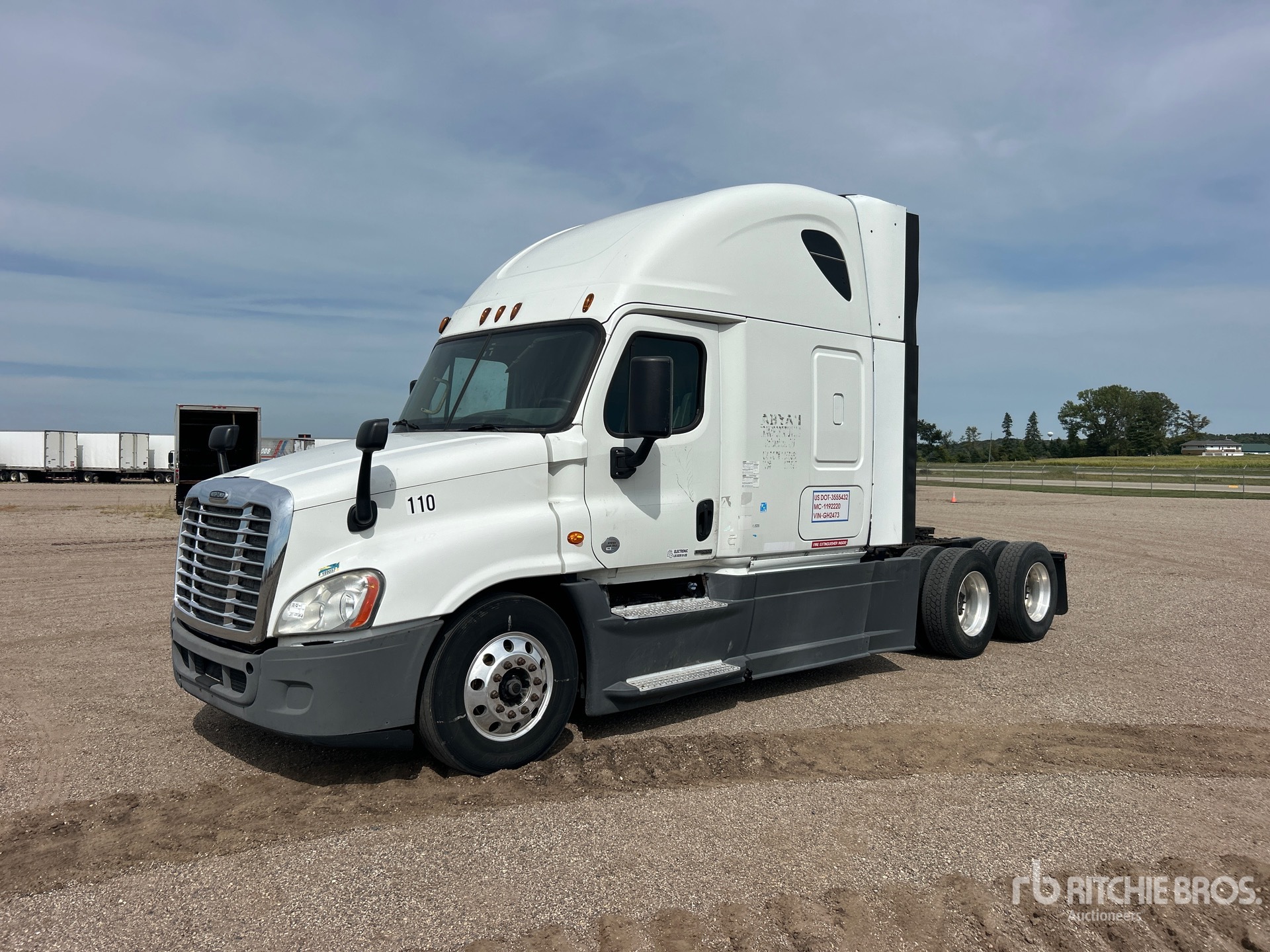 2015 Freightliner CASCADIA 113