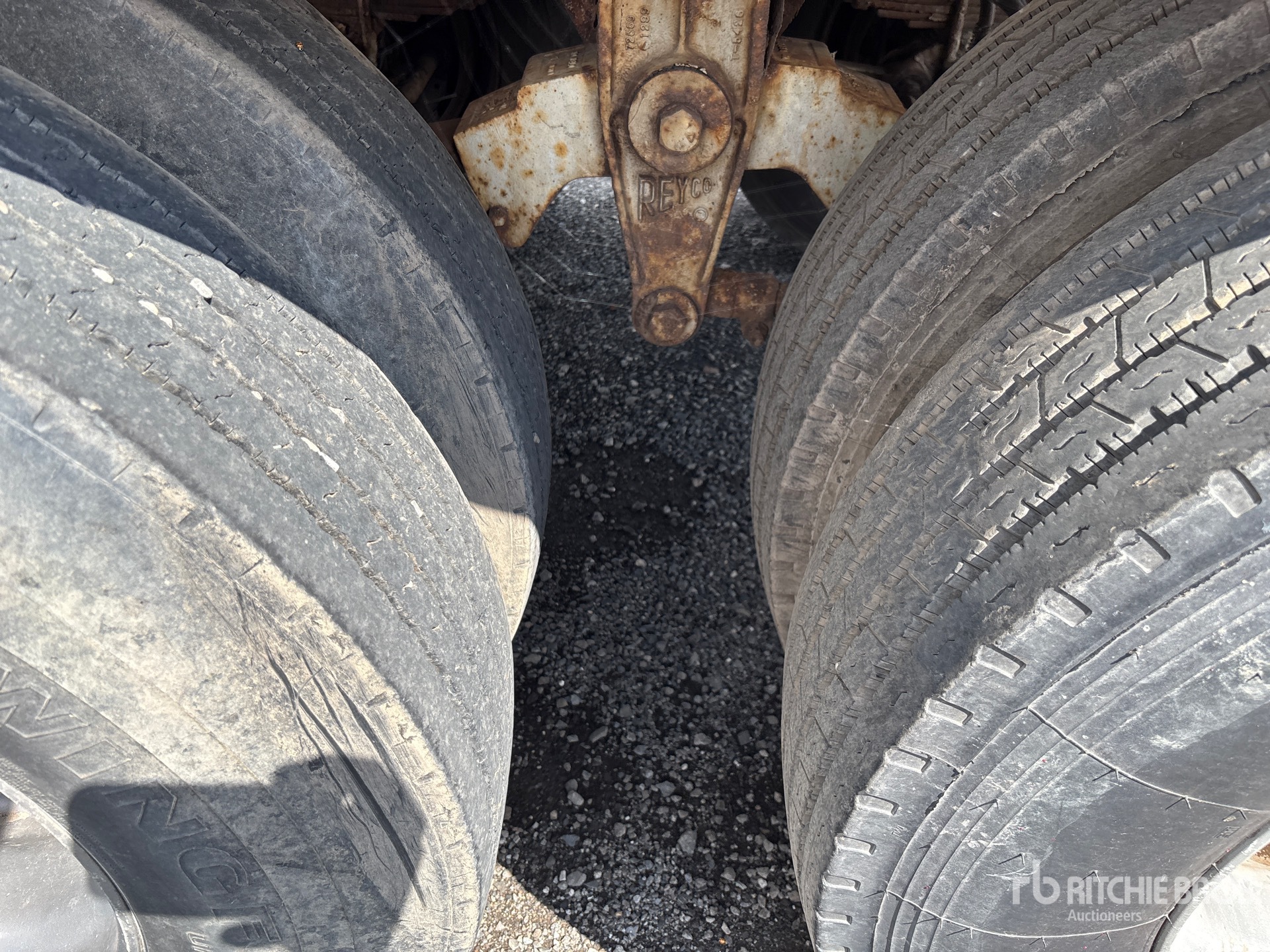 2002 Tremcar 7000 GAL T/A